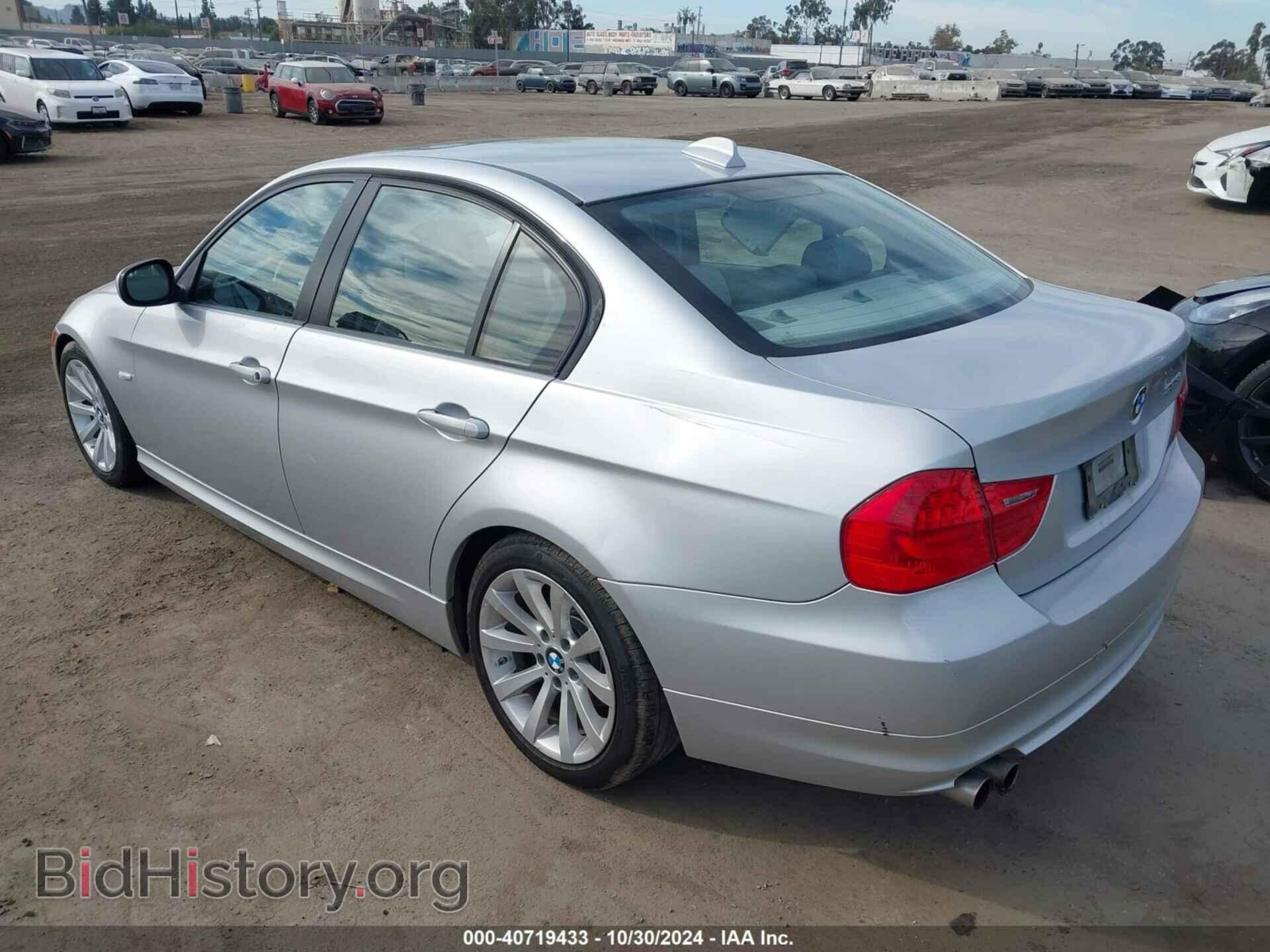2011 BMW 328I - VIN: WBAPH5C55BA449020 - Фото 3