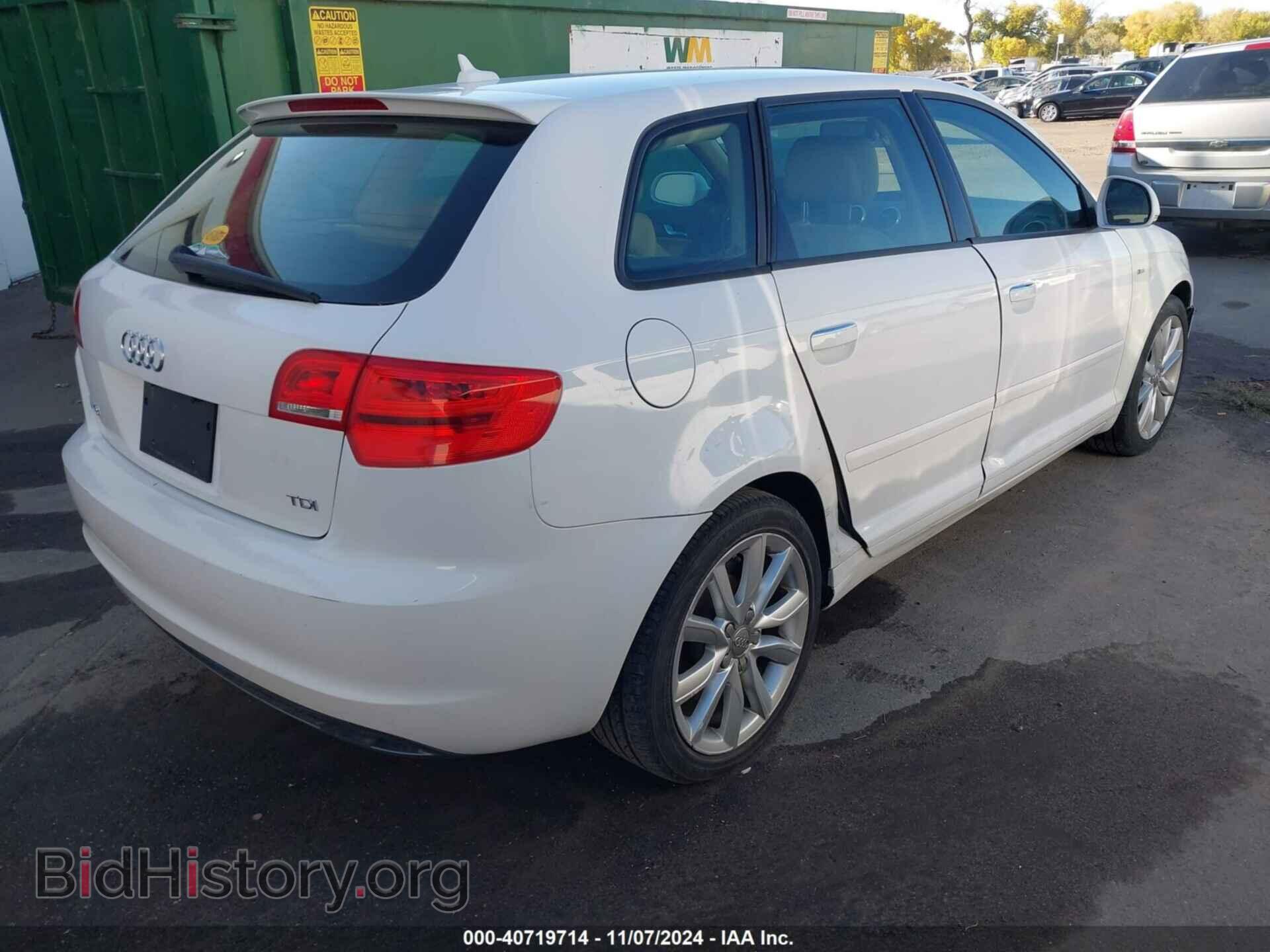 2011 AUDI A3 - VIN: WAUBJBFM0BA045624 - Фото 4