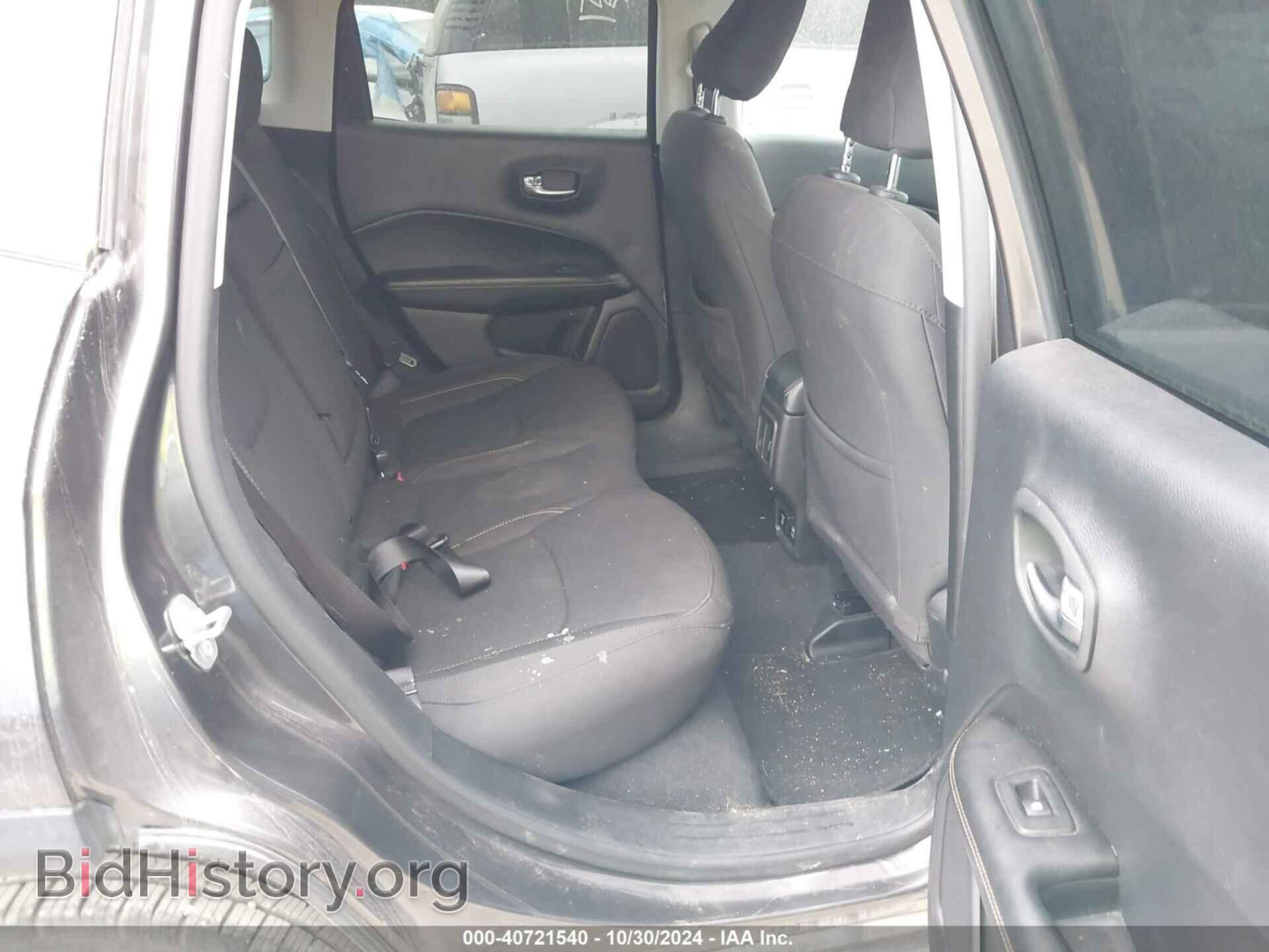 2019 JEEP COMPASS - VIN: 3C4NJCAB0KT677611 - Фото 8