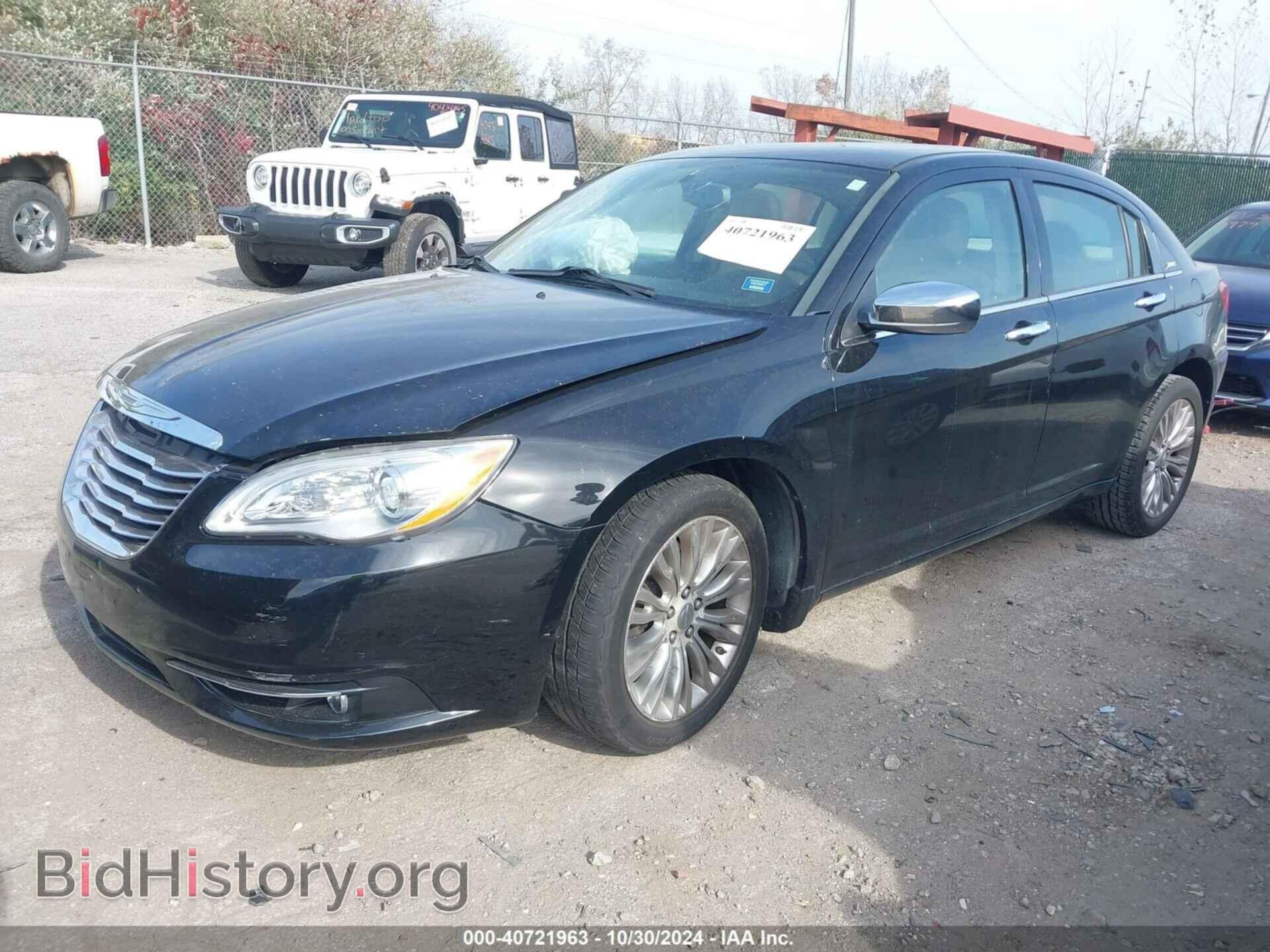 2012 CHRYSLER 200 - VIN: 1C3CCBCG8CN258500 - Фото 2