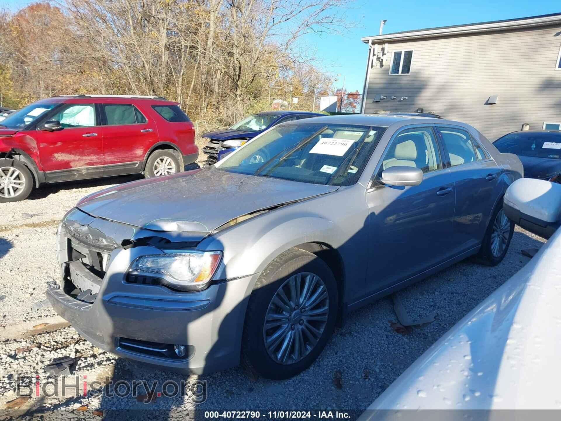 2013 CHRYSLER 300 - VIN: 2C3CCARG0DH595416 - Фото 2