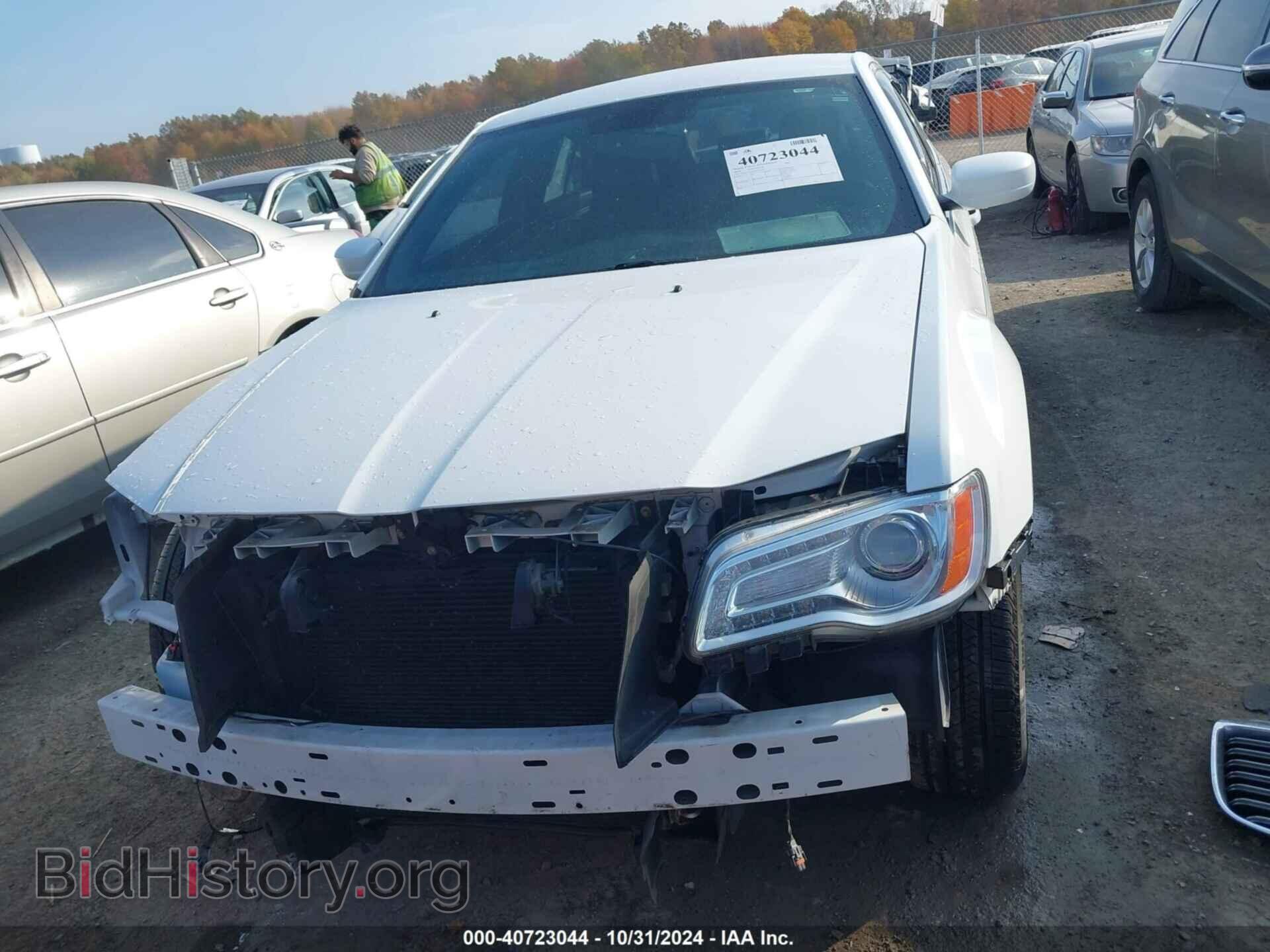 2014 CHRYSLER 300 - VIN: 2C3CCARG0EH301918 - Photo 13