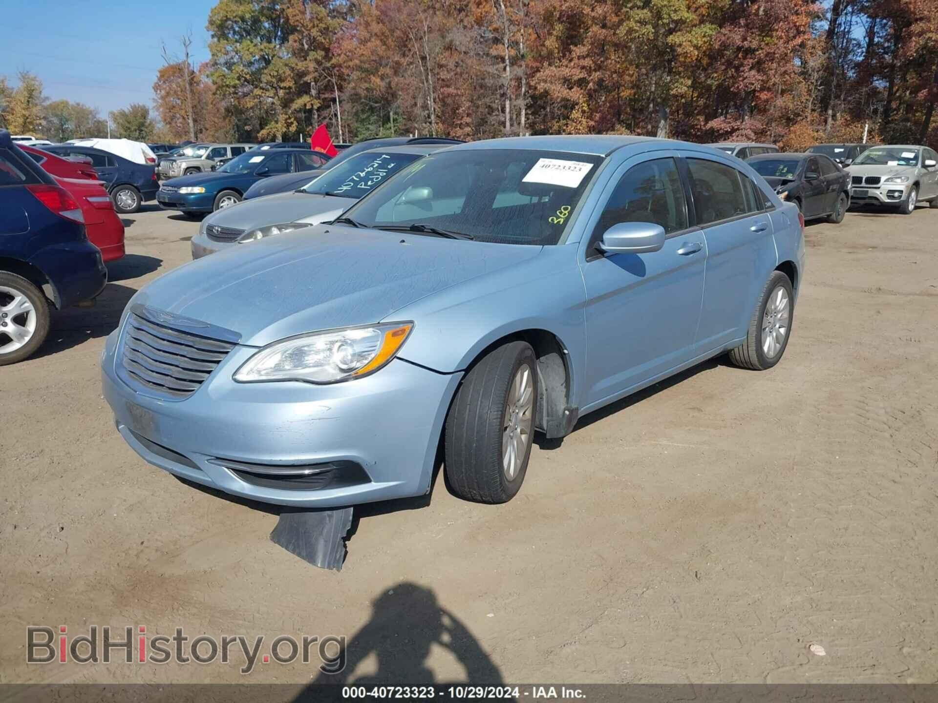 2013 CHRYSLER 200 - VIN: 1C3CCBAB0DN733761 - Photo 2