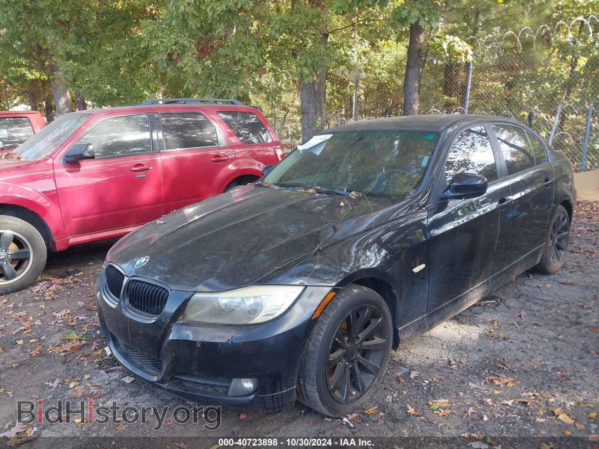 2011 BMW 328I - VIN: WBAPH7C58BA801082 - Фото 2