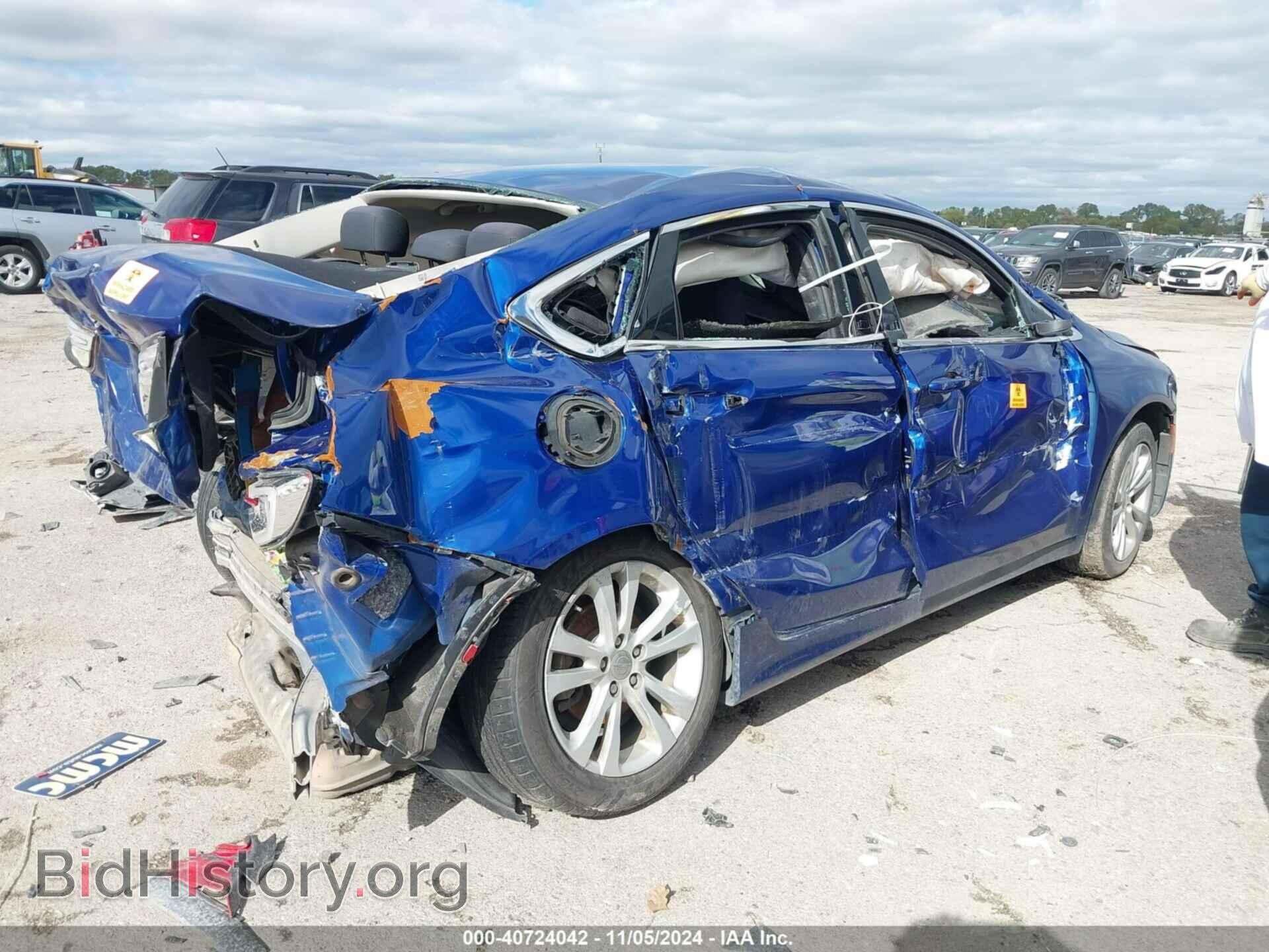 2016 CHRYSLER 200 - VIN: 1C3CCCAB2GN108899 - Фото 6
