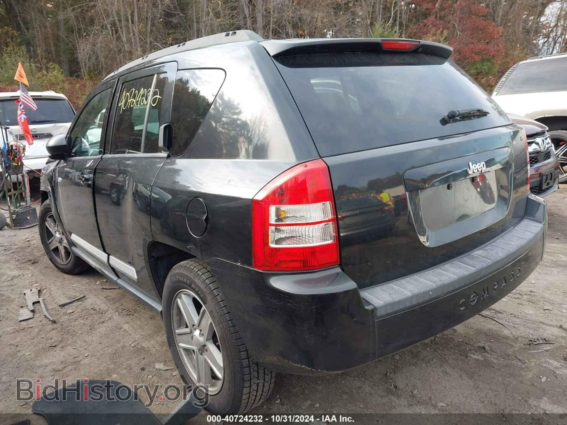 2010 JEEP COMPASS - VIN: 1J4NT1FA7AD643307 - Фото 3