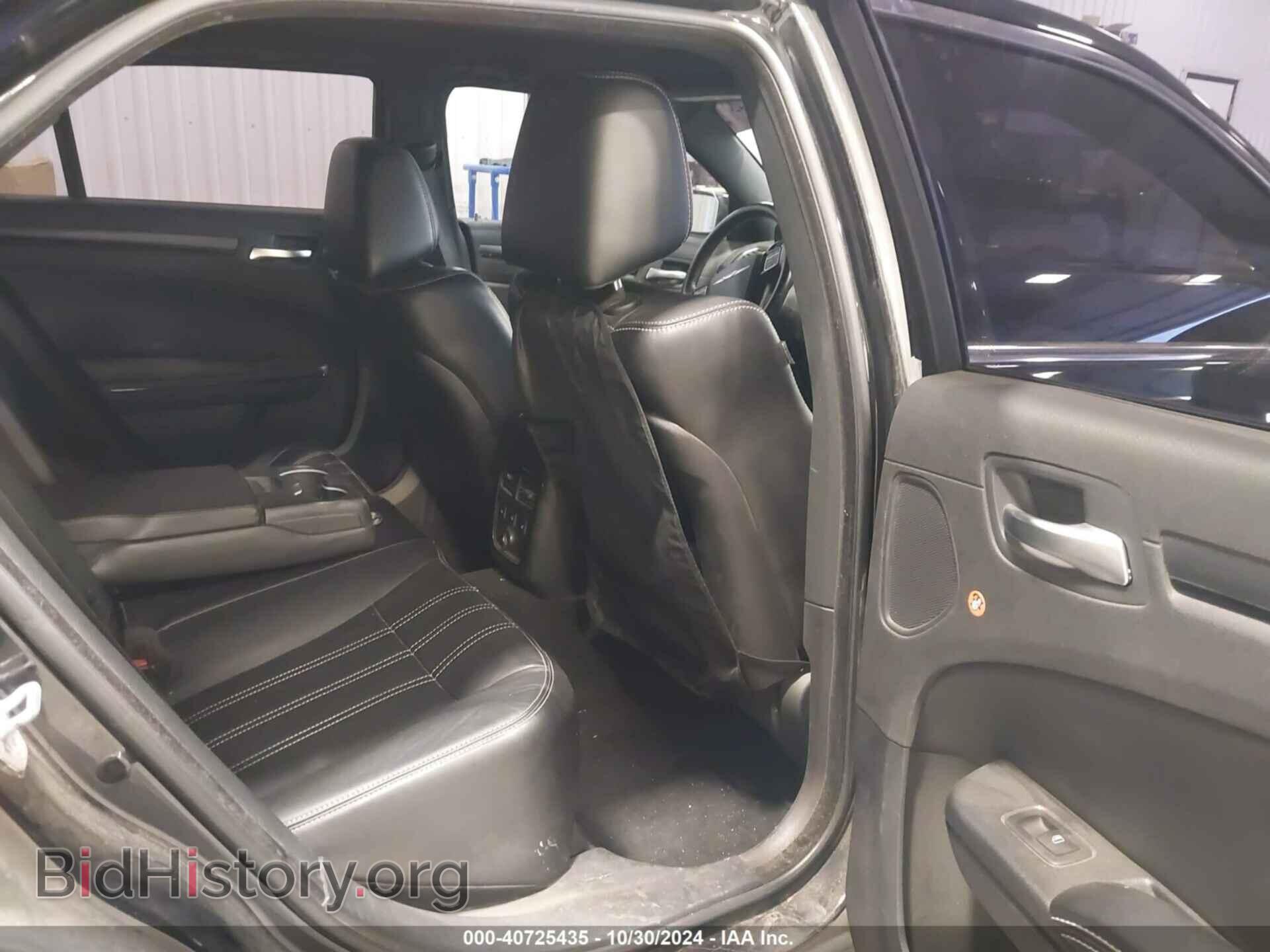 2012 CHRYSLER 300 - VIN: 2C3CCABG8CH256945 - Фото 8