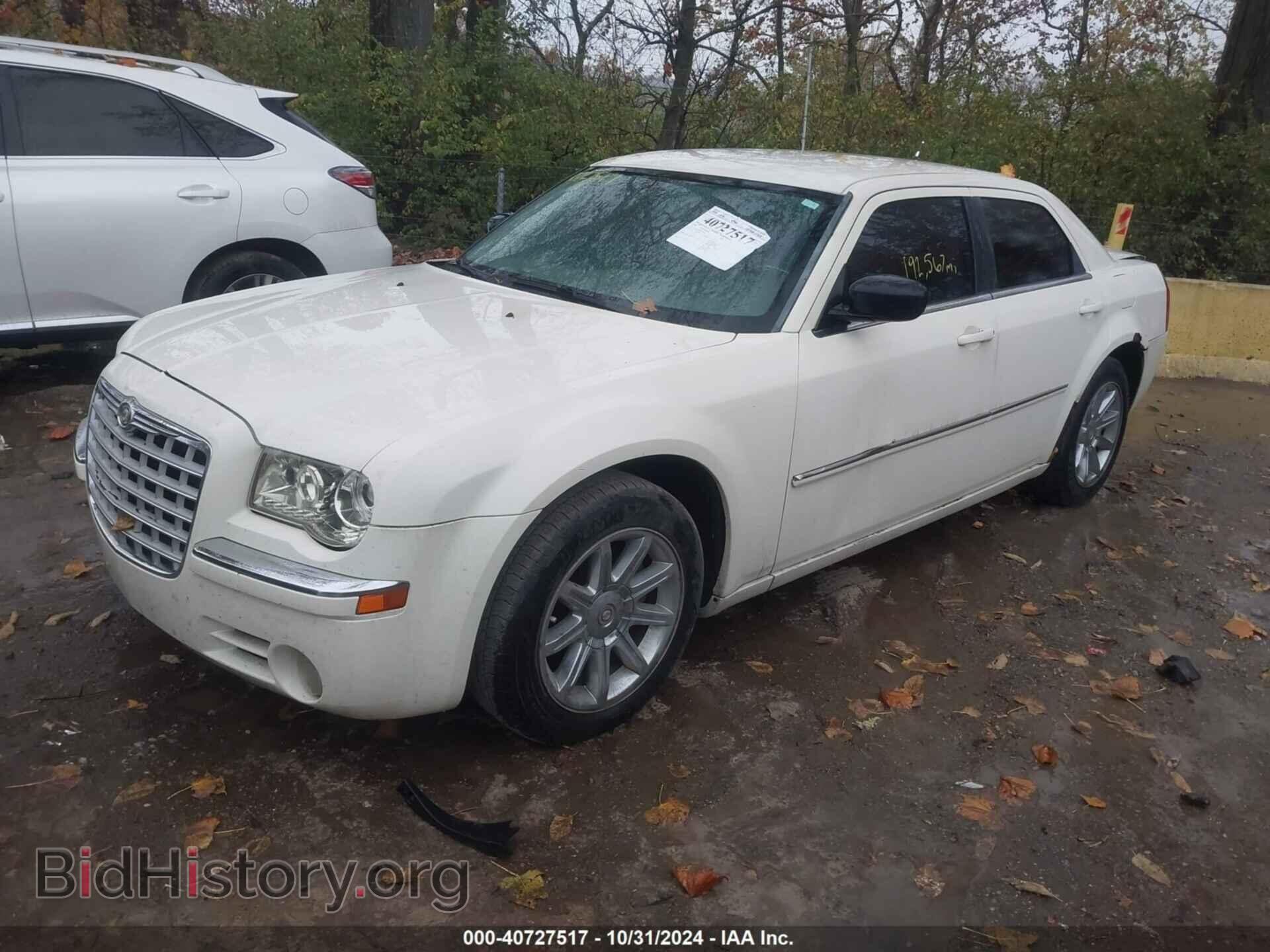 2008 CHRYSLER 300 - VIN: 2C3LA33G08H253447 - Фото 2