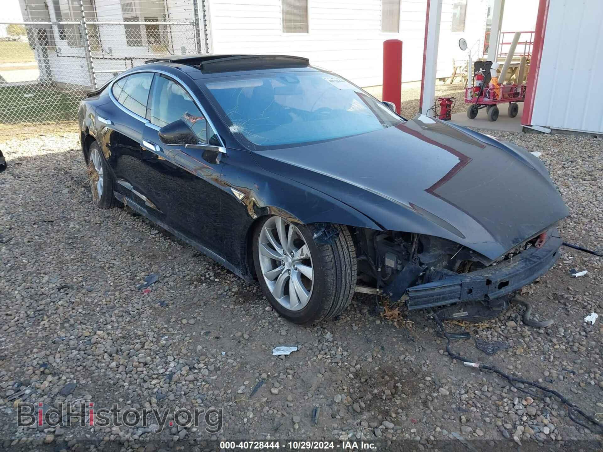Фотография 5YJSA1H26FFP75754 - TESLA MODEL S 2015