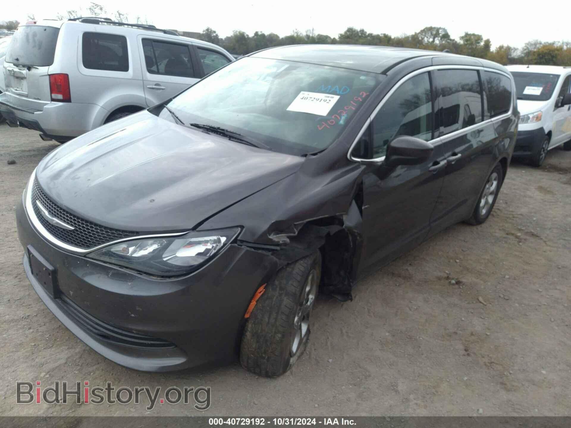 2017 CHRYSLER PACIFICA - VIN: 2C4RC1CGXHR608672 - Фото 2