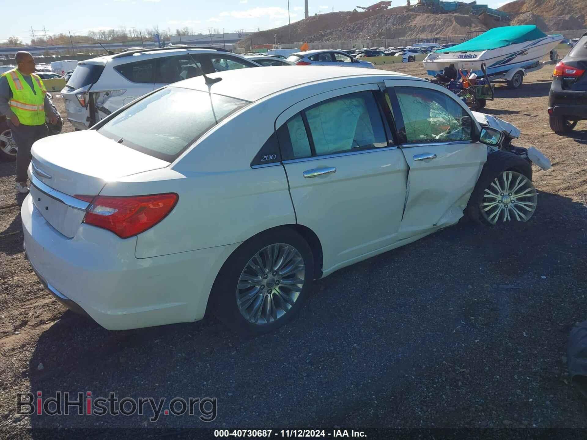 2012 CHRYSLER 200 - VIN: 1C3CCBCB3CN267934 - Фото 4