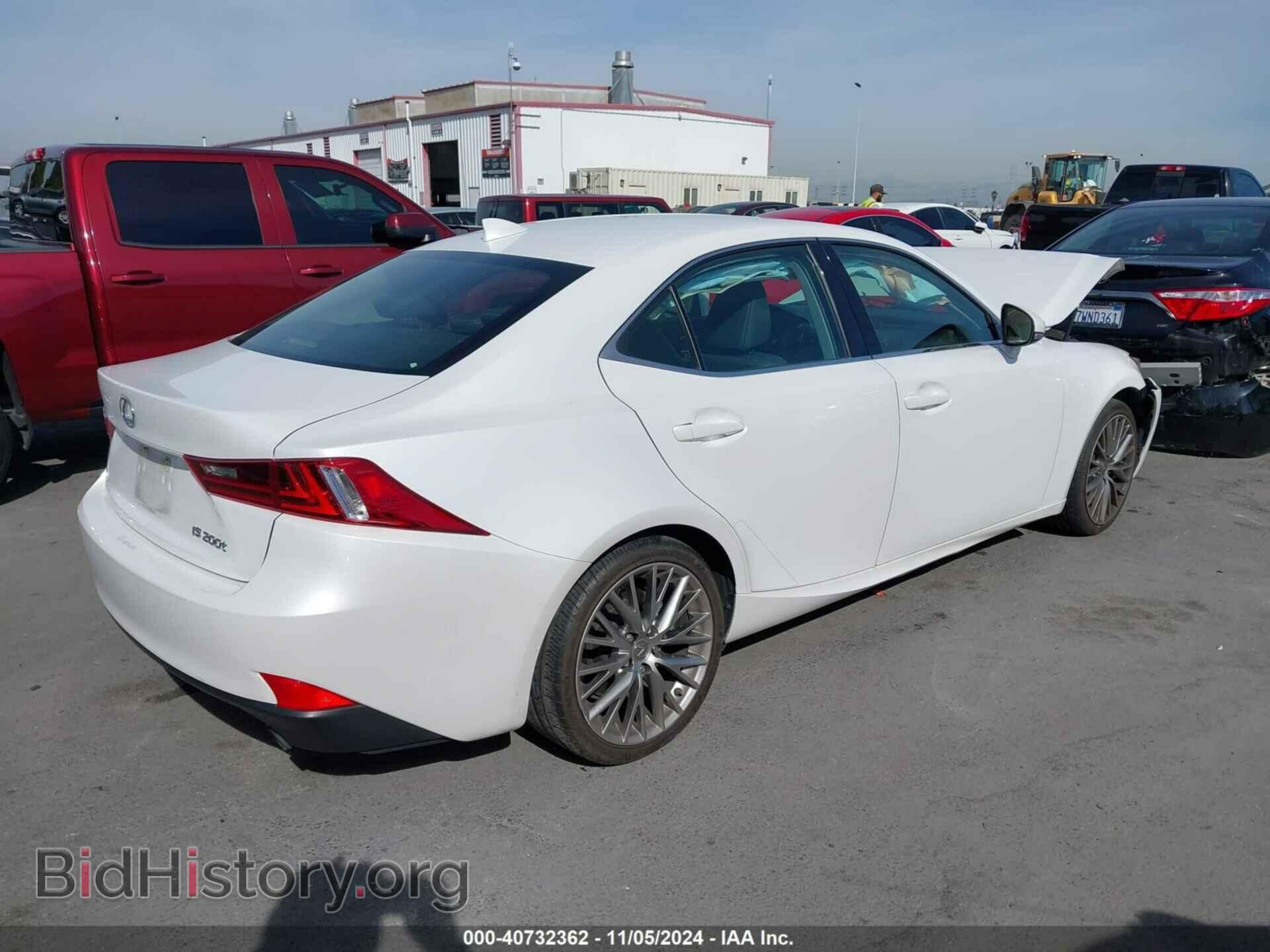 2016 LEXUS IS 200T - VIN: JTHBA1D25G5029335 - Фото 4