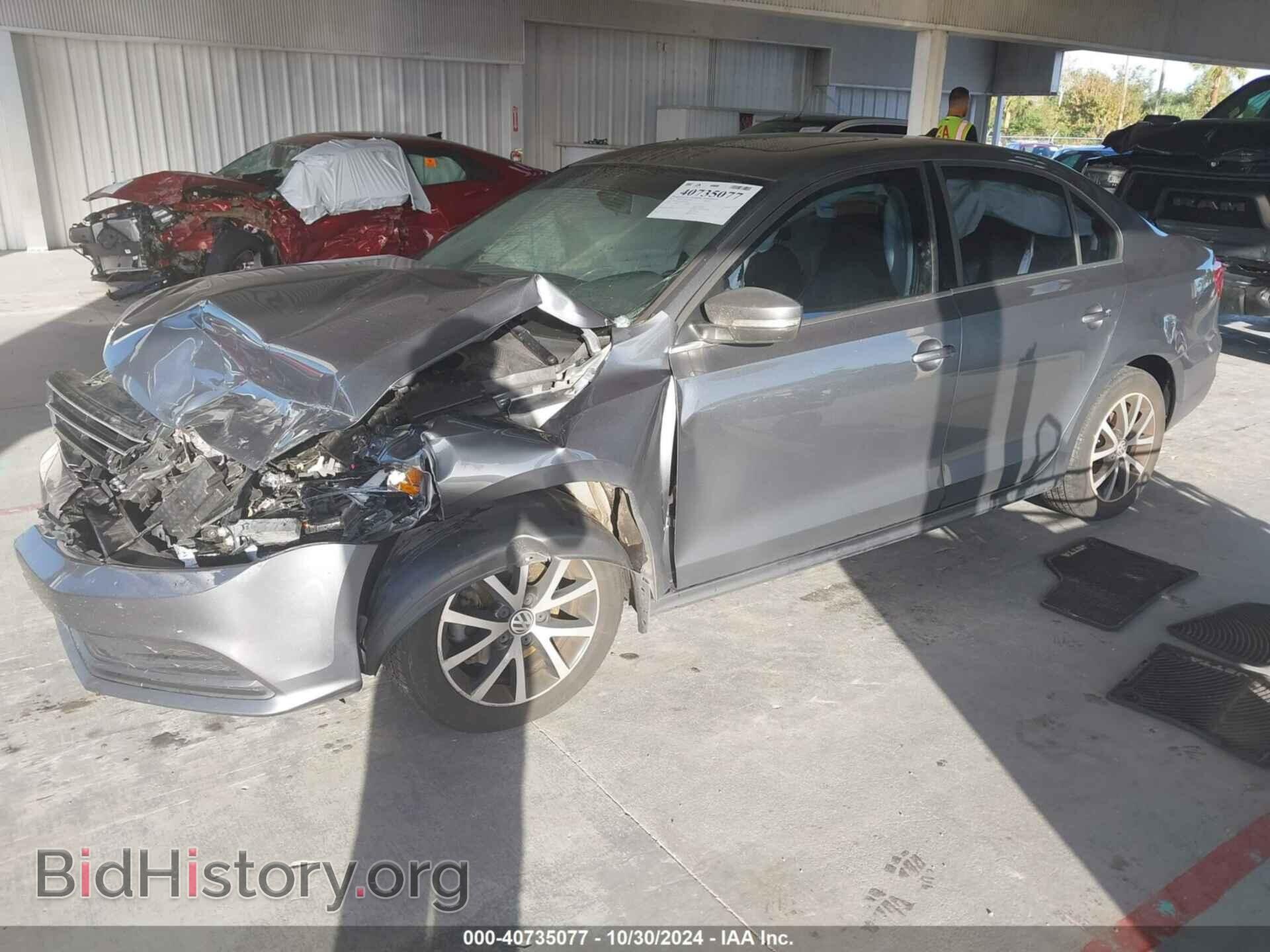 2017 VOLKSWAGEN JETTA - VIN: 3VWDB7AJ3HM216068 - Фото 2