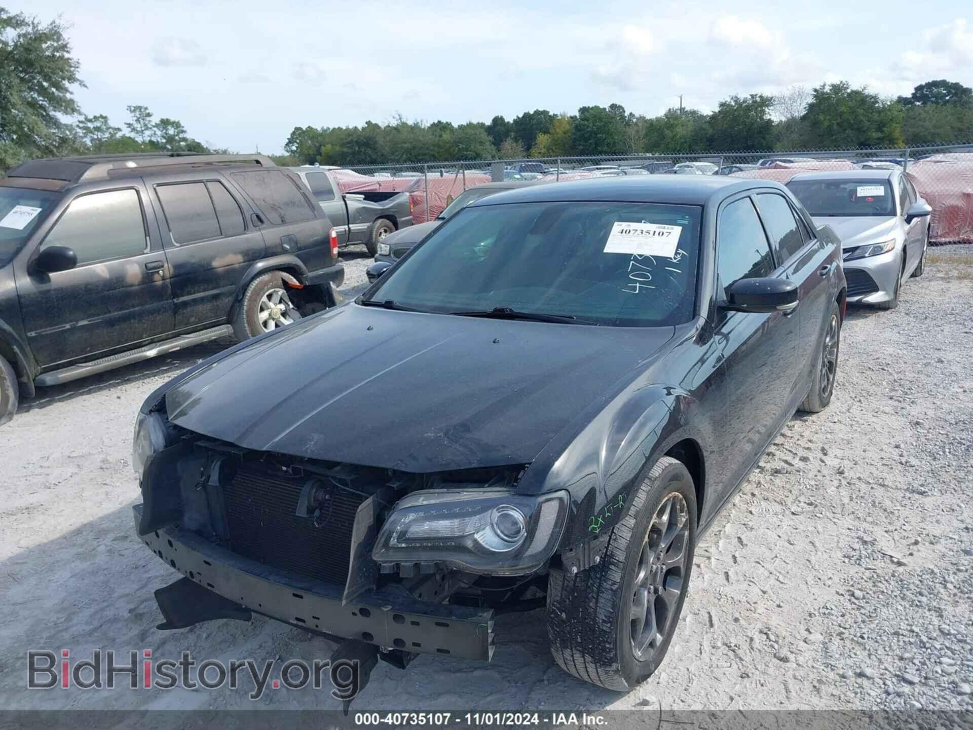 2017 CHRYSLER 300 - VIN: 2C3CCAGG9HH534722 - Фото 2