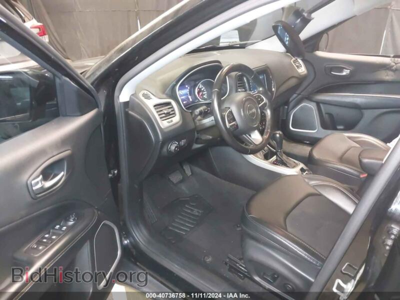 2020 Jeep COMPASS (VIN 3C4NJDBB8LT229302) — photo 5 of 21