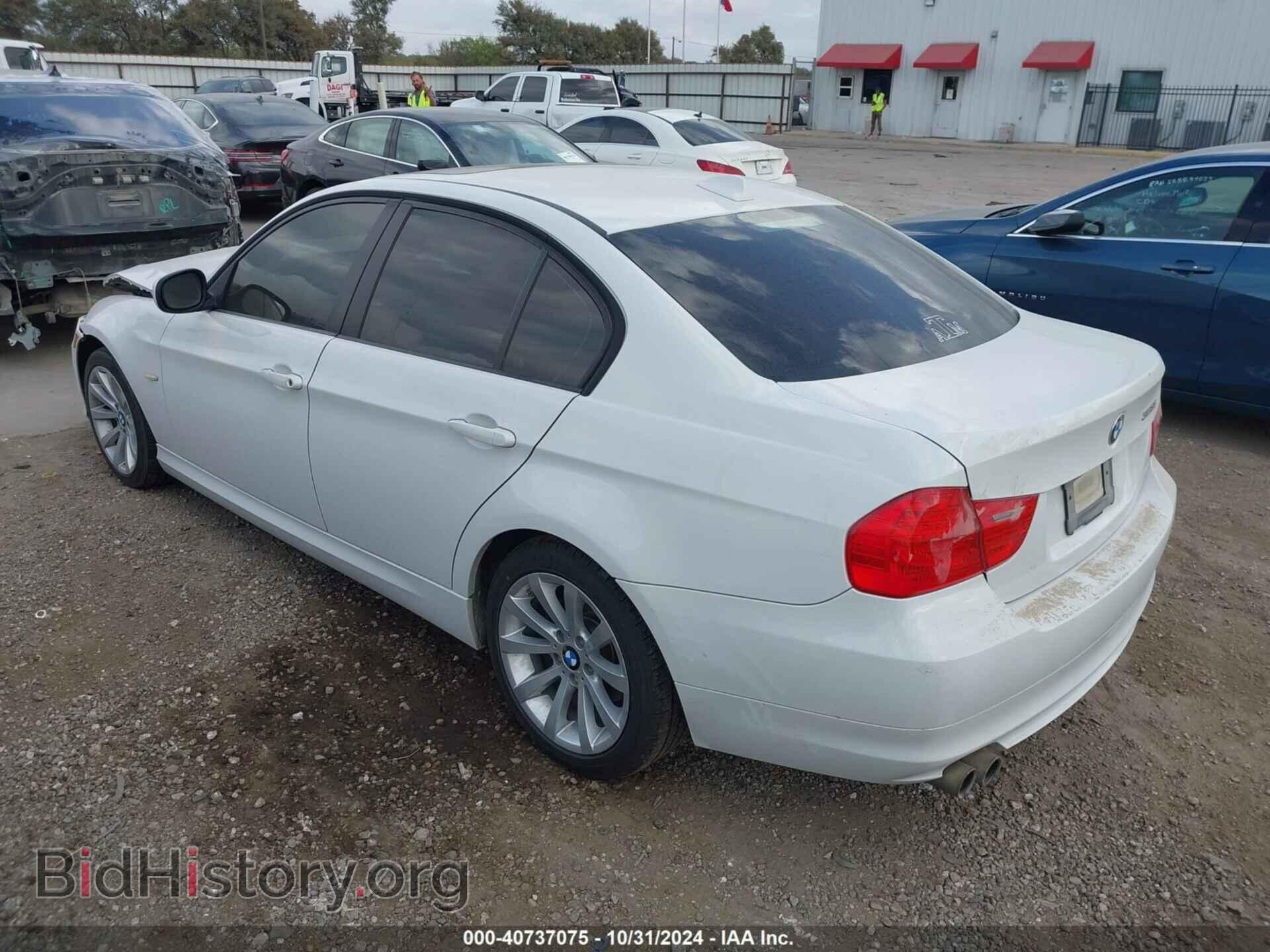2011 BMW 328I - VIN: WBAPH7C52BE851856 - Фото 3