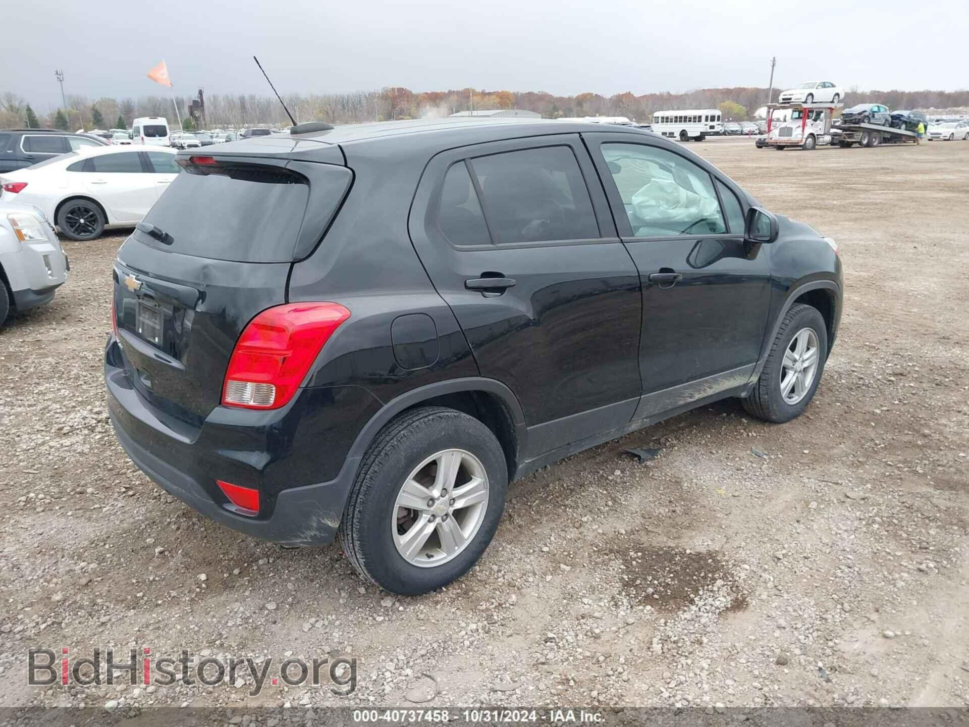 2019 CHEVROLET TRAX - VIN: 3GNCJNSB3KL359653 - Фото 4