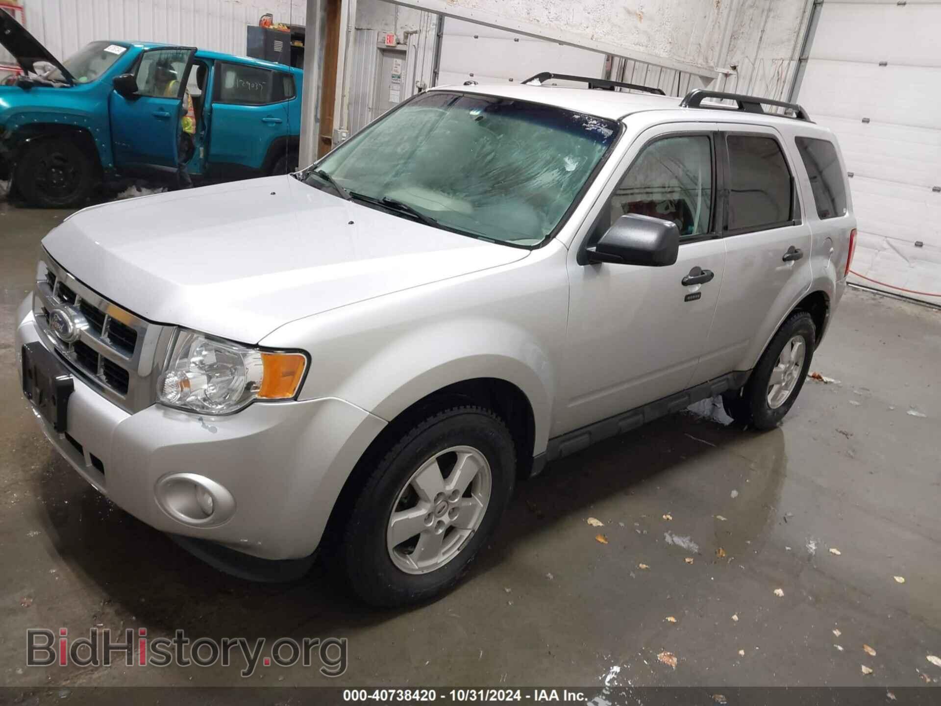 2010 FORD ESCAPE - VIN: 1FMCU9D7XAKC72425 - Фото 2