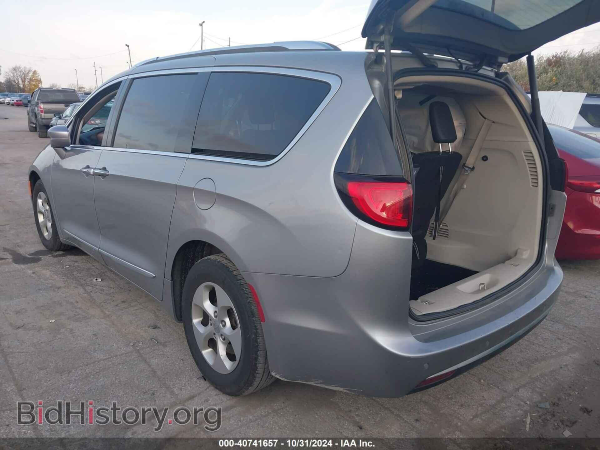 2017 CHRYSLER PACIFICA - VIN: 2C4RC1EG0HR584444 - Photo 3