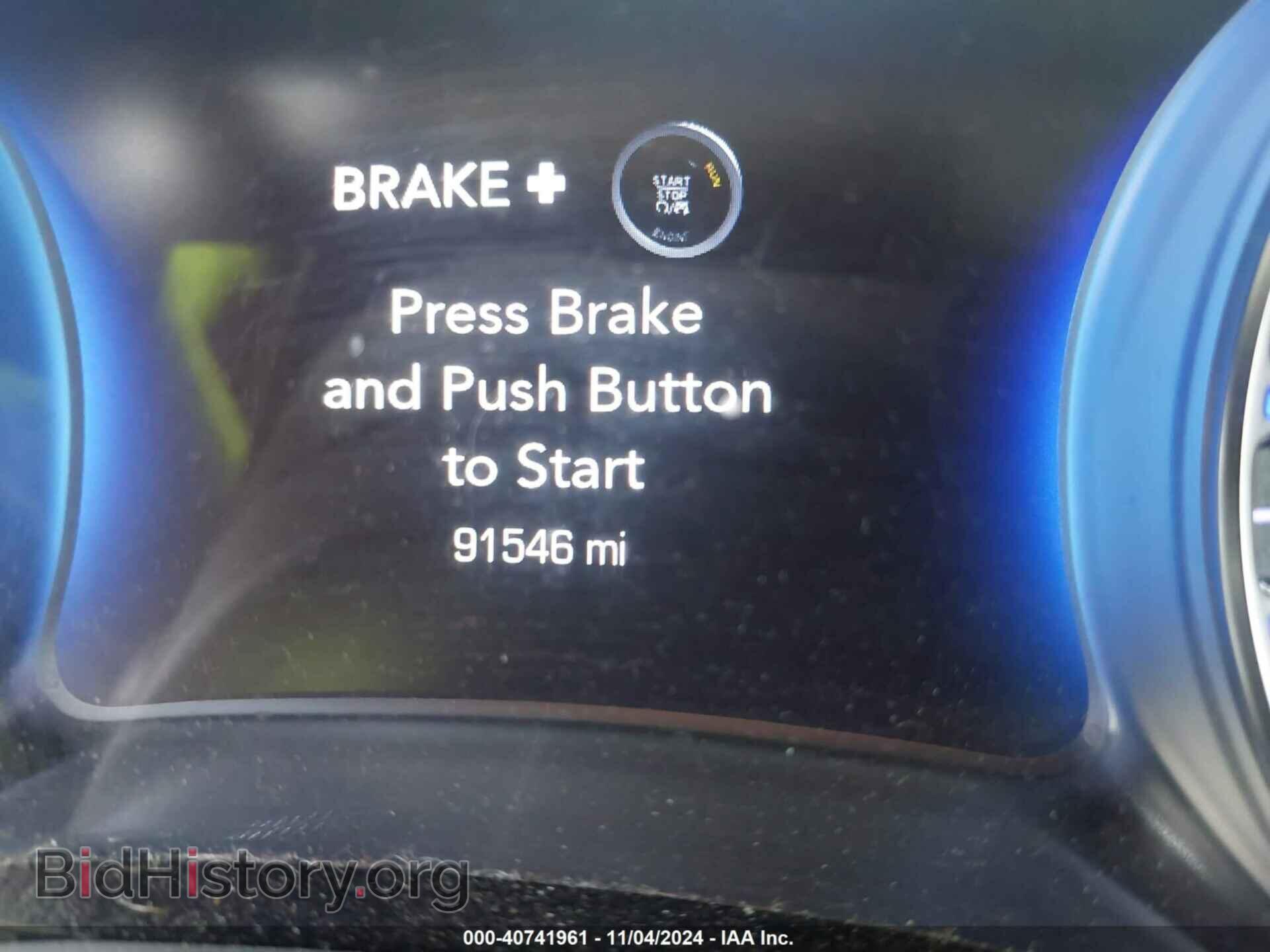 2019 CHRYSLER 300 - VIN: 2C3CCAAG9KH548152 - Фото 16