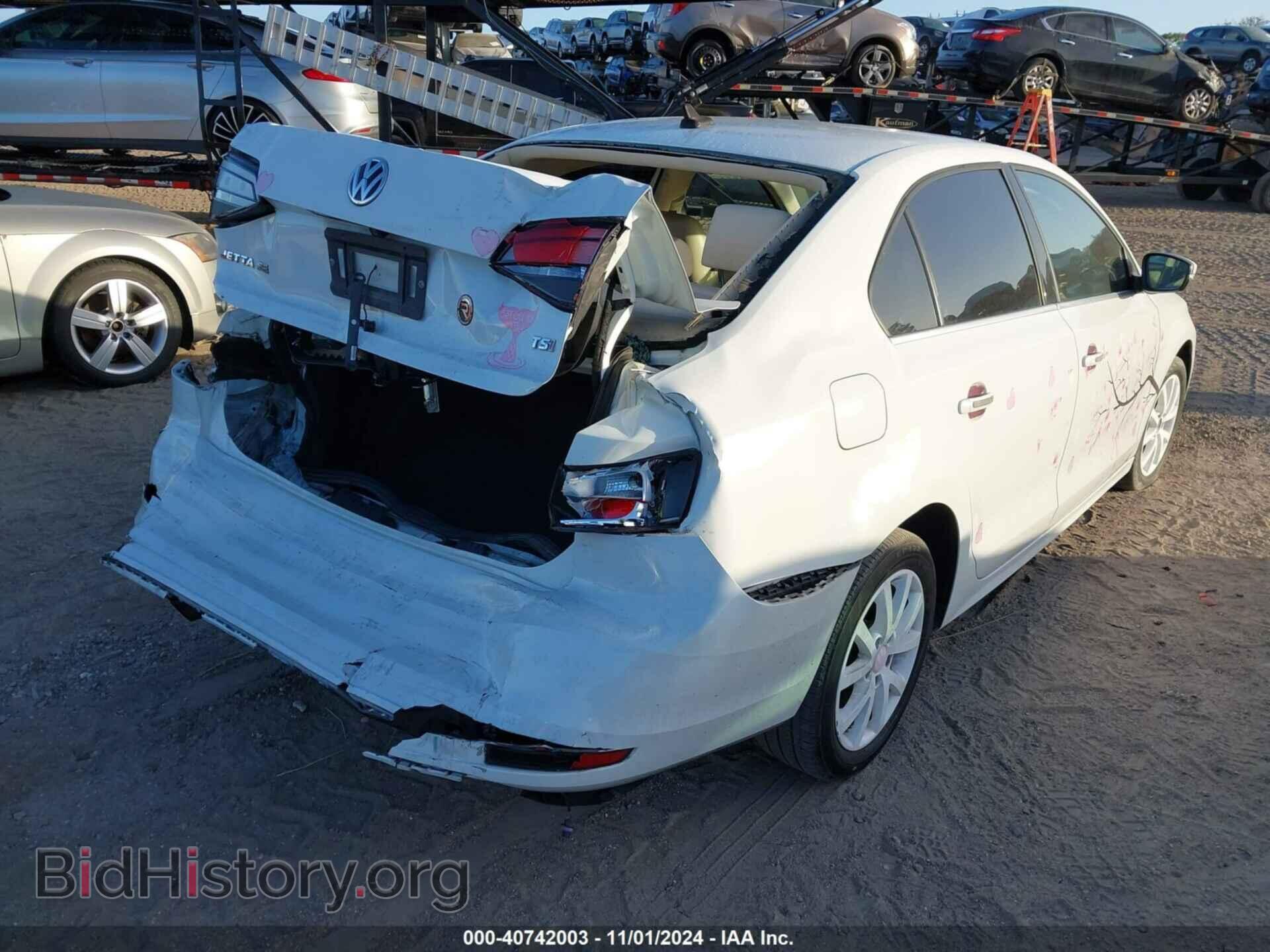 2017 VOLKSWAGEN JETTA - VIN: 3VWDB7AJ2HM307199 - Фото 4