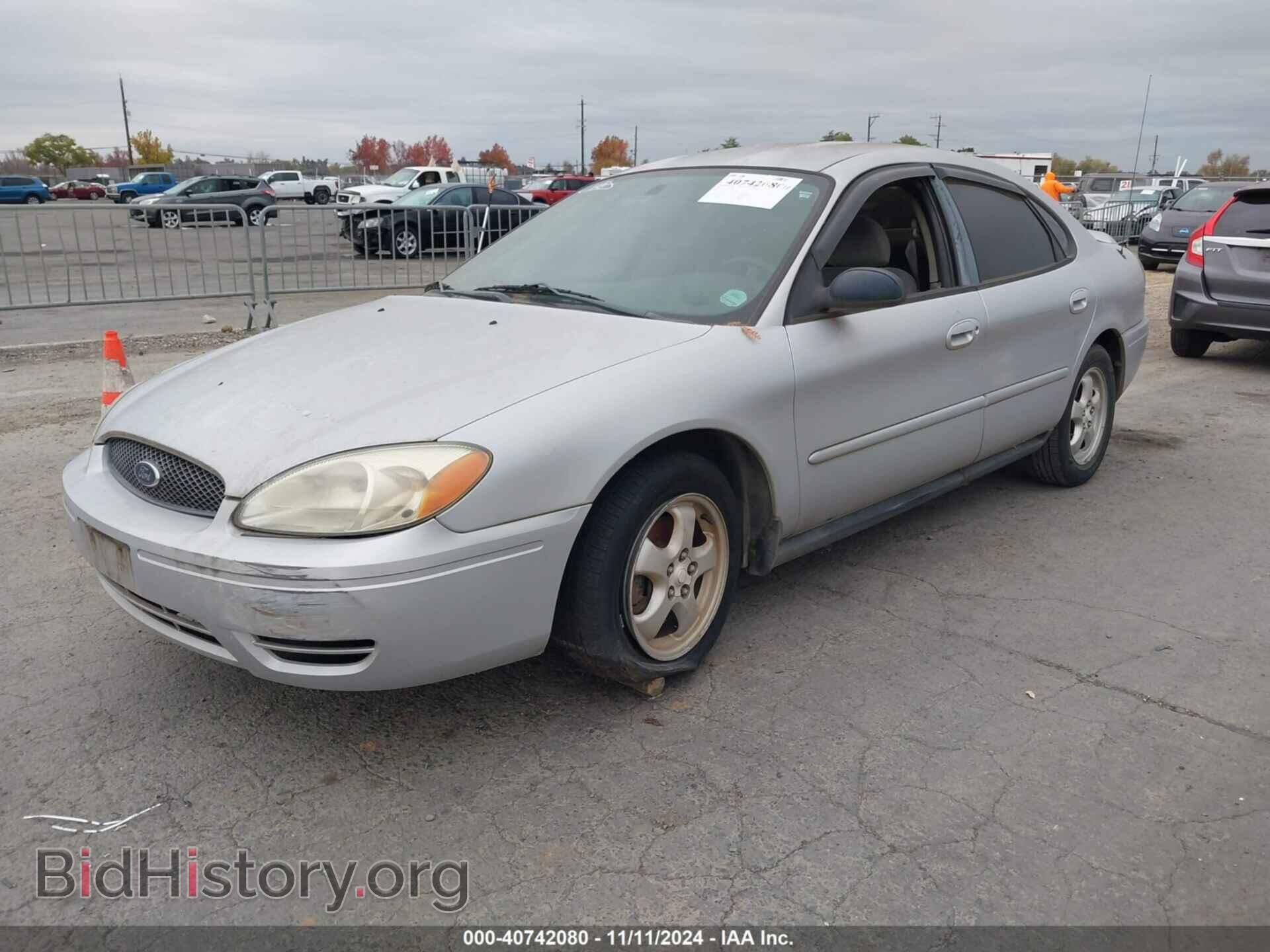 2005 FORD TAURUS - VIN: 1FAFP53285A174745 - Фото 2