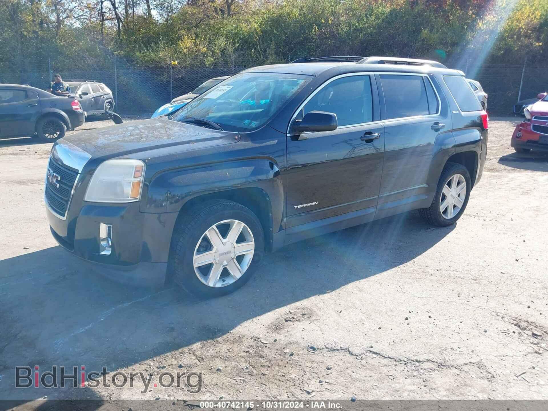2011 GMC TERRAIN - VIN: 2CTFLTE55B6232650 - Фото 2