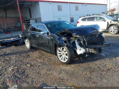 2015 Chrysler 300C, черный — VIN 2C3CCAEG8FH766857, IAAI