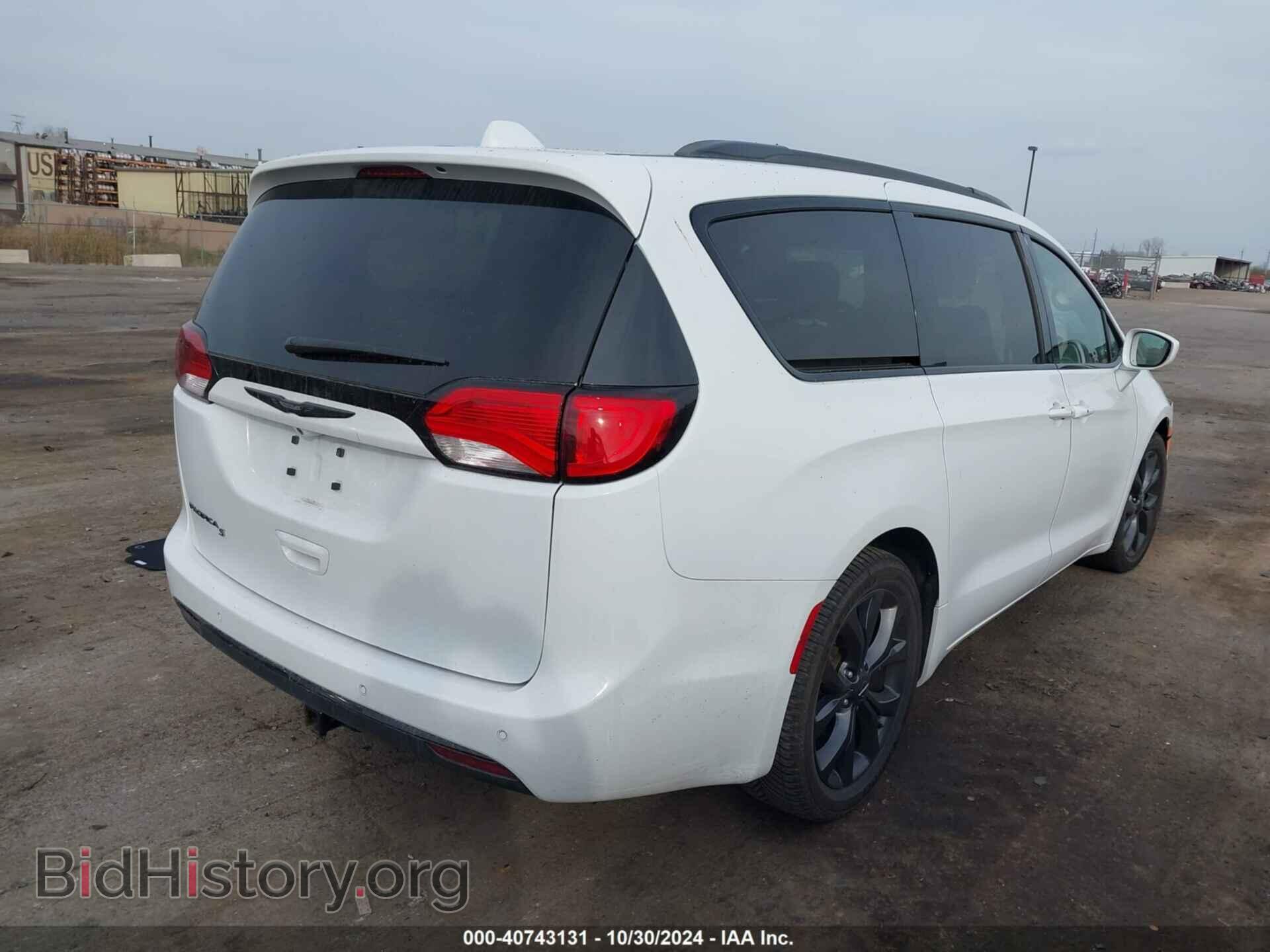 2018 CHRYSLER PACIFICA - VIN: 2C4RC1EG6JR261618 - Фото 4