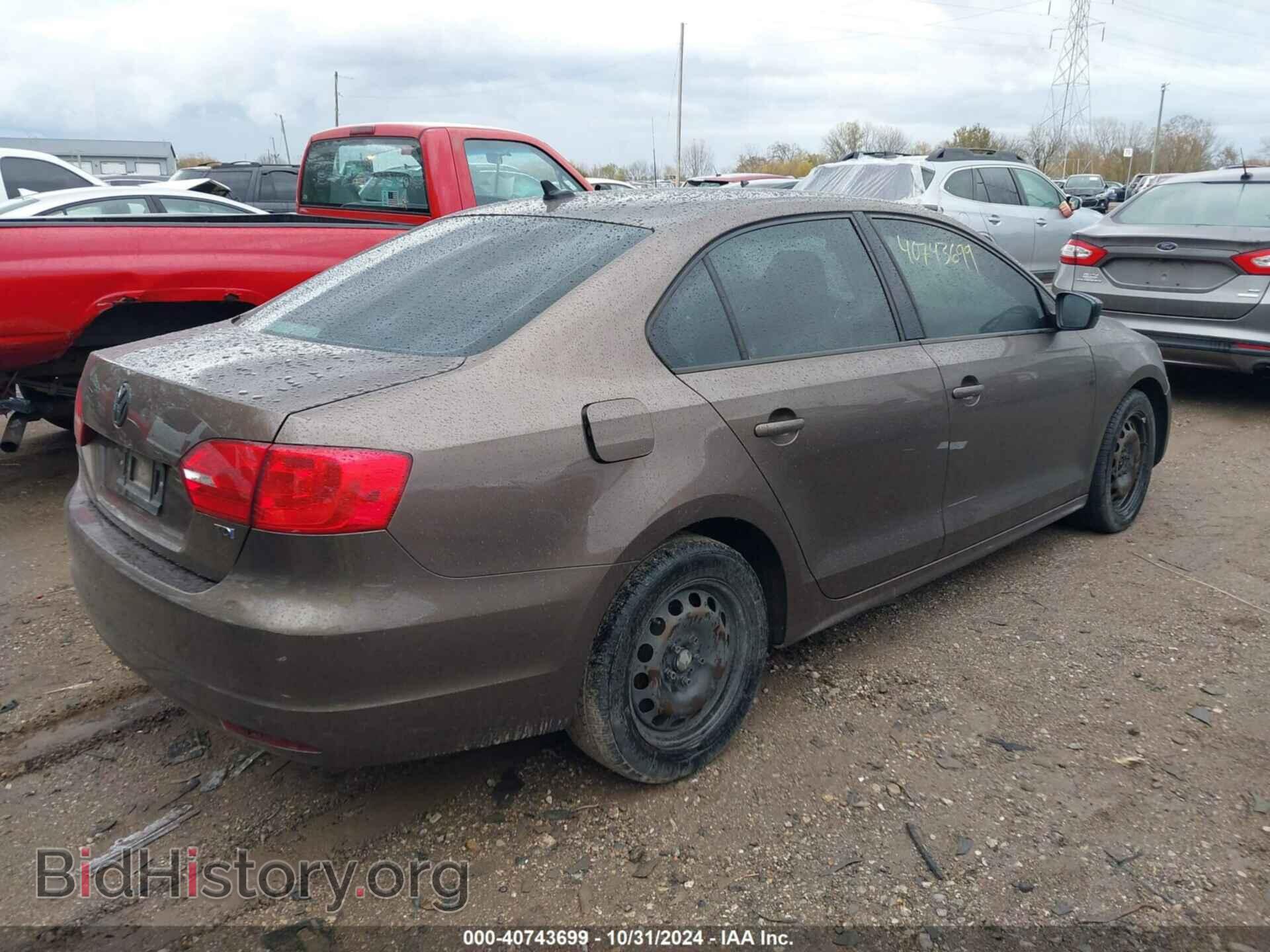 2014 VOLKSWAGEN JETTA - VIN: 3VW3L7AJ2EM326811 - Фото 4