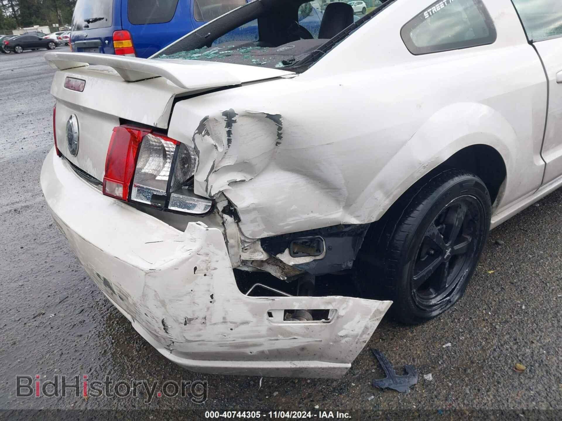 2008 FORD MUSTANG - VIN: 1ZVHT82H685166319 - Фото 6