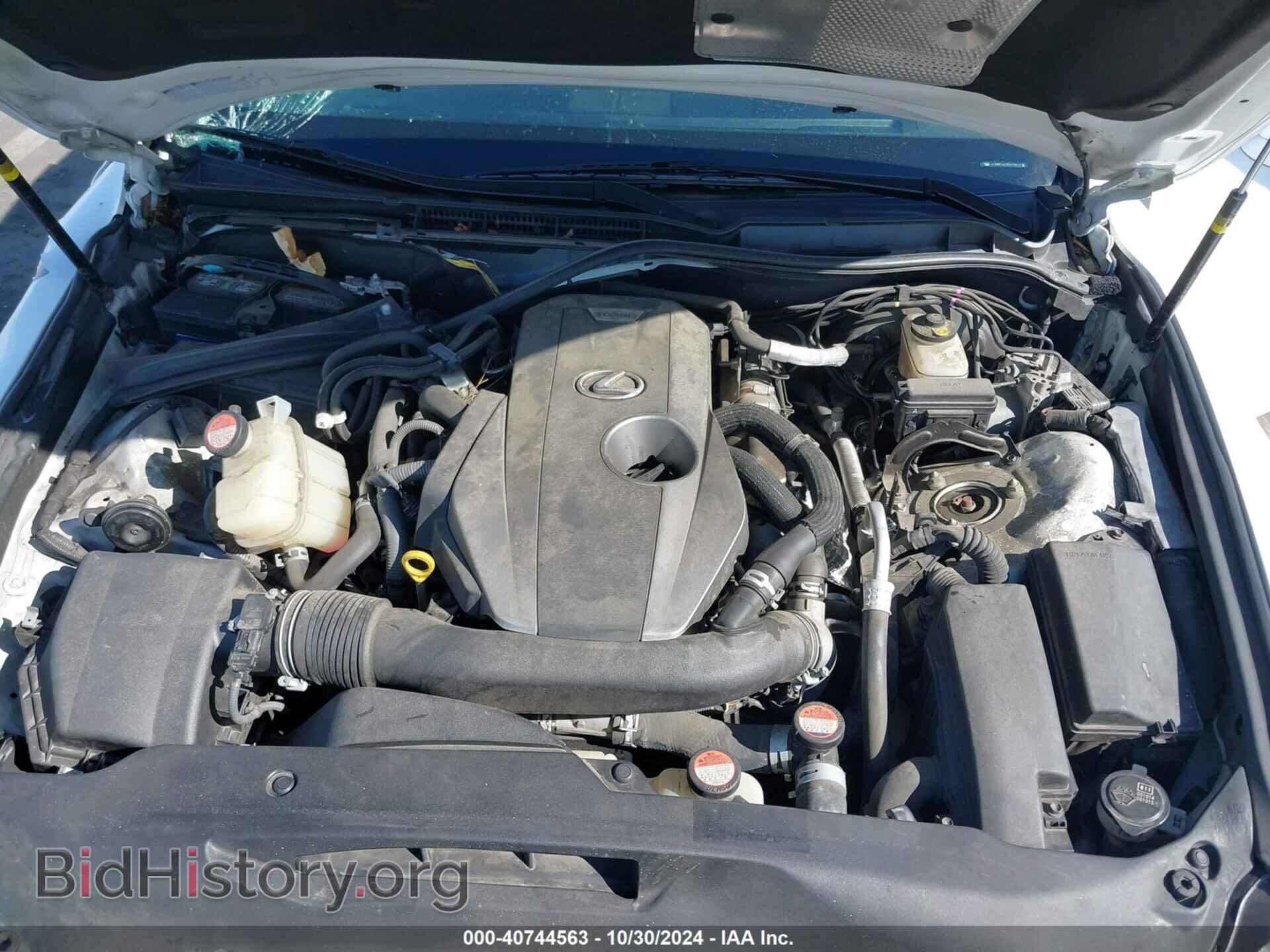 2016 LEXUS IS 200T - VIN: JTHBA1D21G5016274 - Фото 10