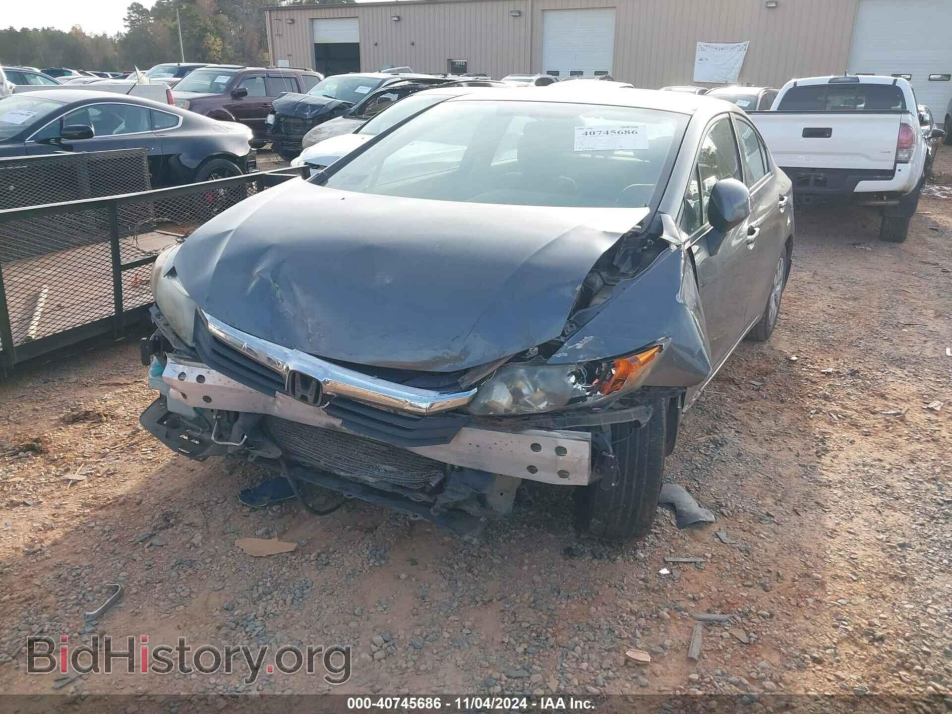 2012 HONDA CIVIC - VIN: 2HGFB2F57CH323045 - Фото 2