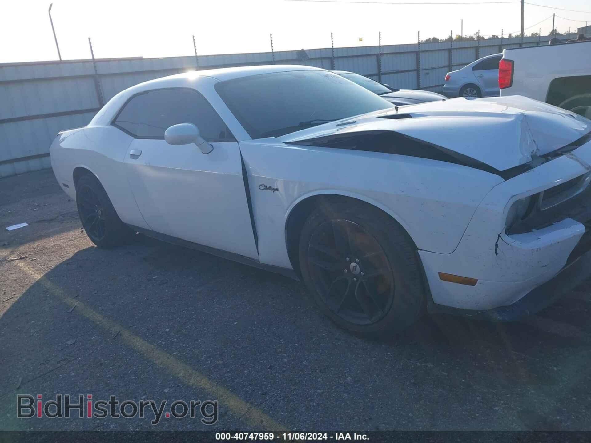 Photo 2C3CDYBT8DH540743 - DODGE CHALLENGER 2013