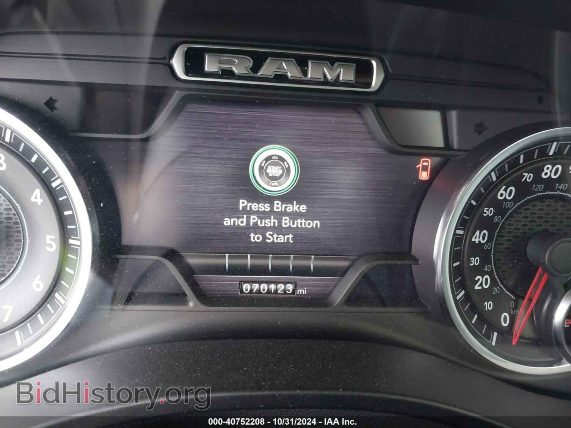 2021 RAM 1500 - VIN: 1C6SRFJT8MN538357 - Фото 14