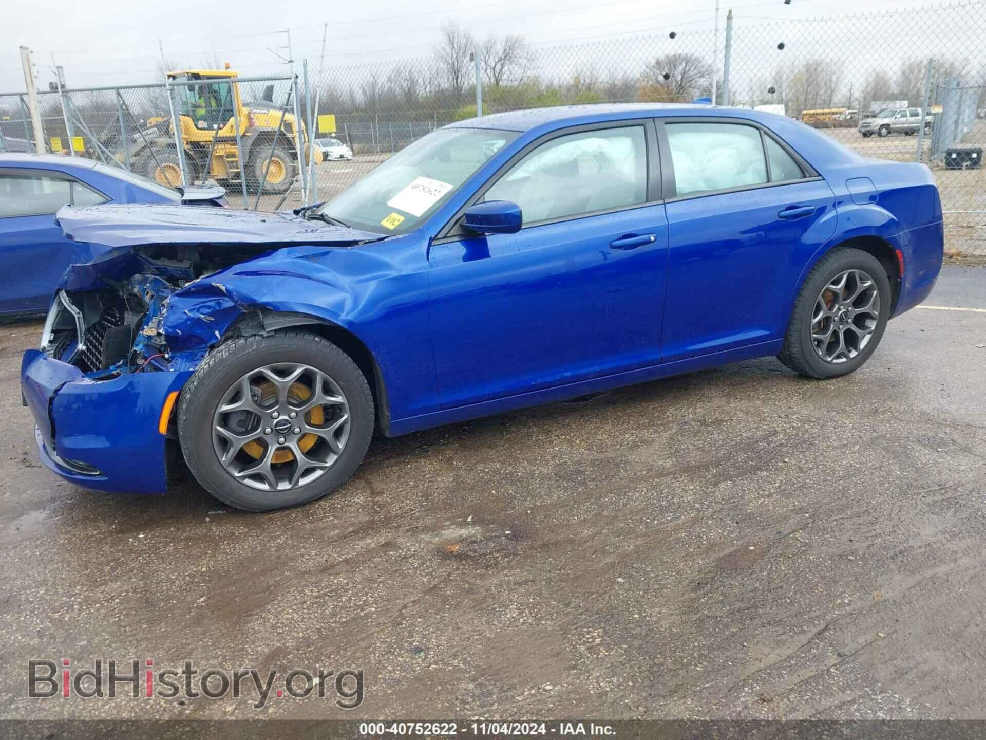 2018 CHRYSLER 300 - VIN: 2C3CCAGG7JH212666 - Фото 2