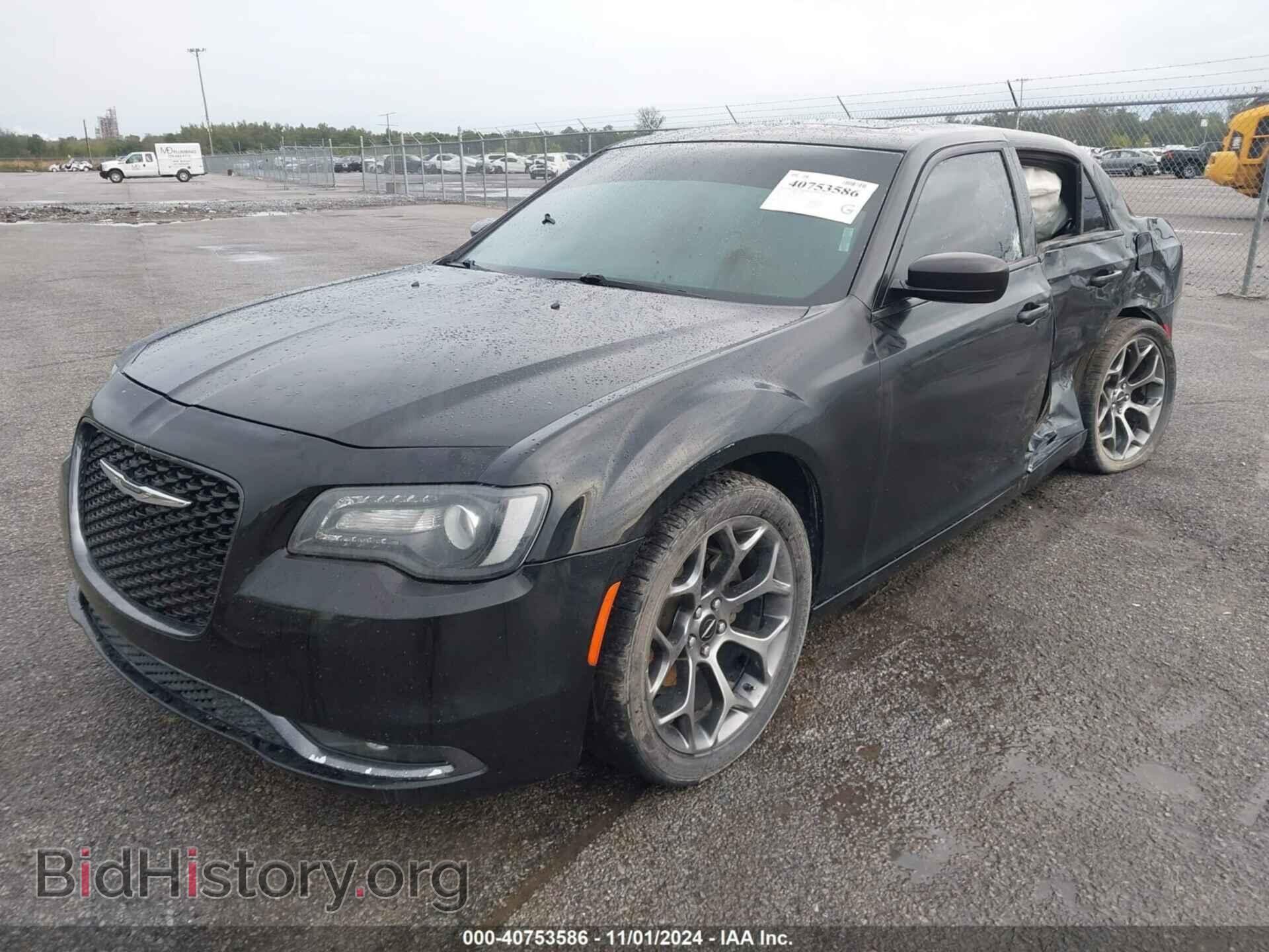 2016 CHRYSLER 300 - VIN: 2C3CCABGXGH295204 - Фото 2