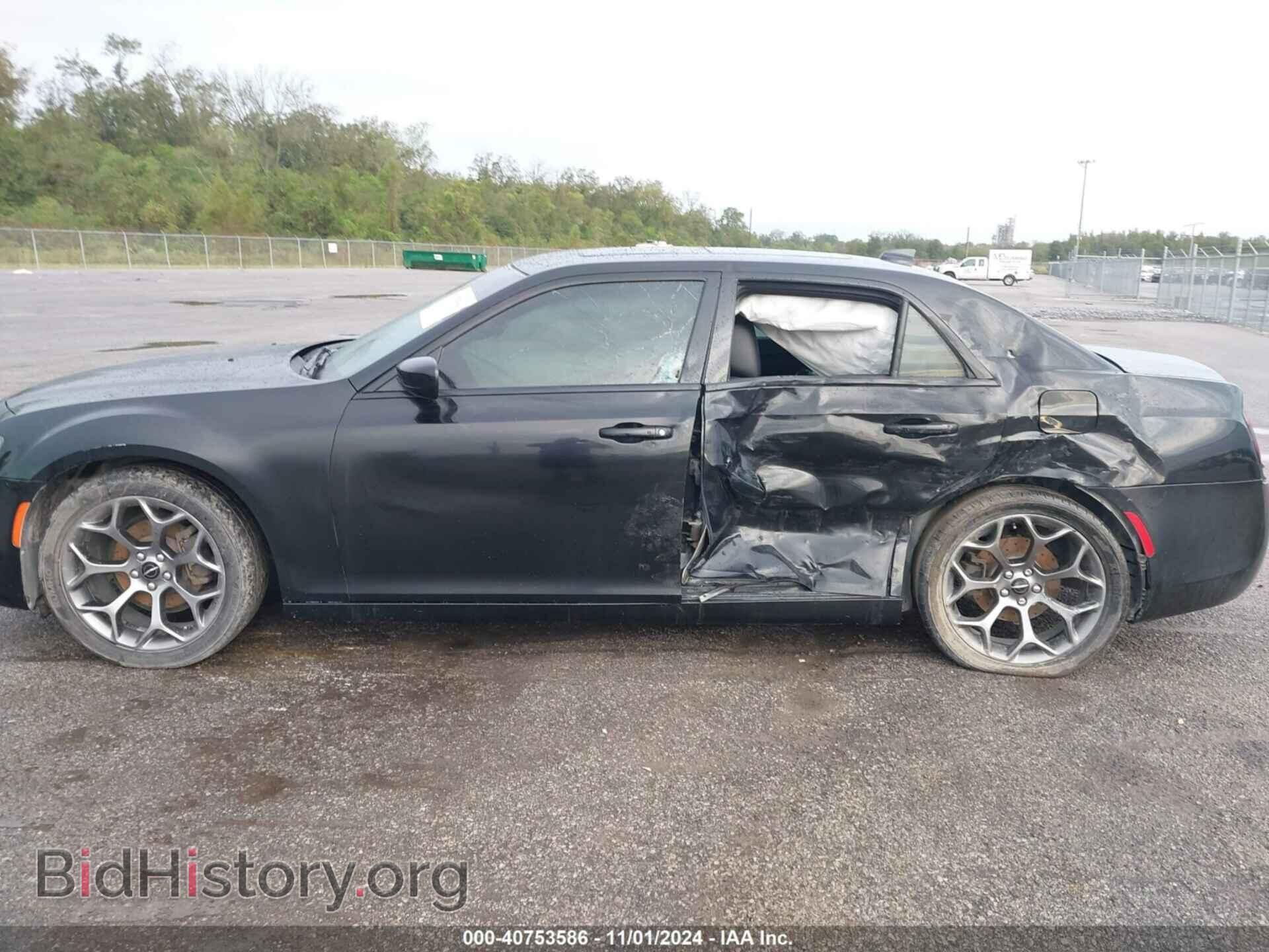 2016 CHRYSLER 300 - VIN: 2C3CCABGXGH295204 - Фото 13