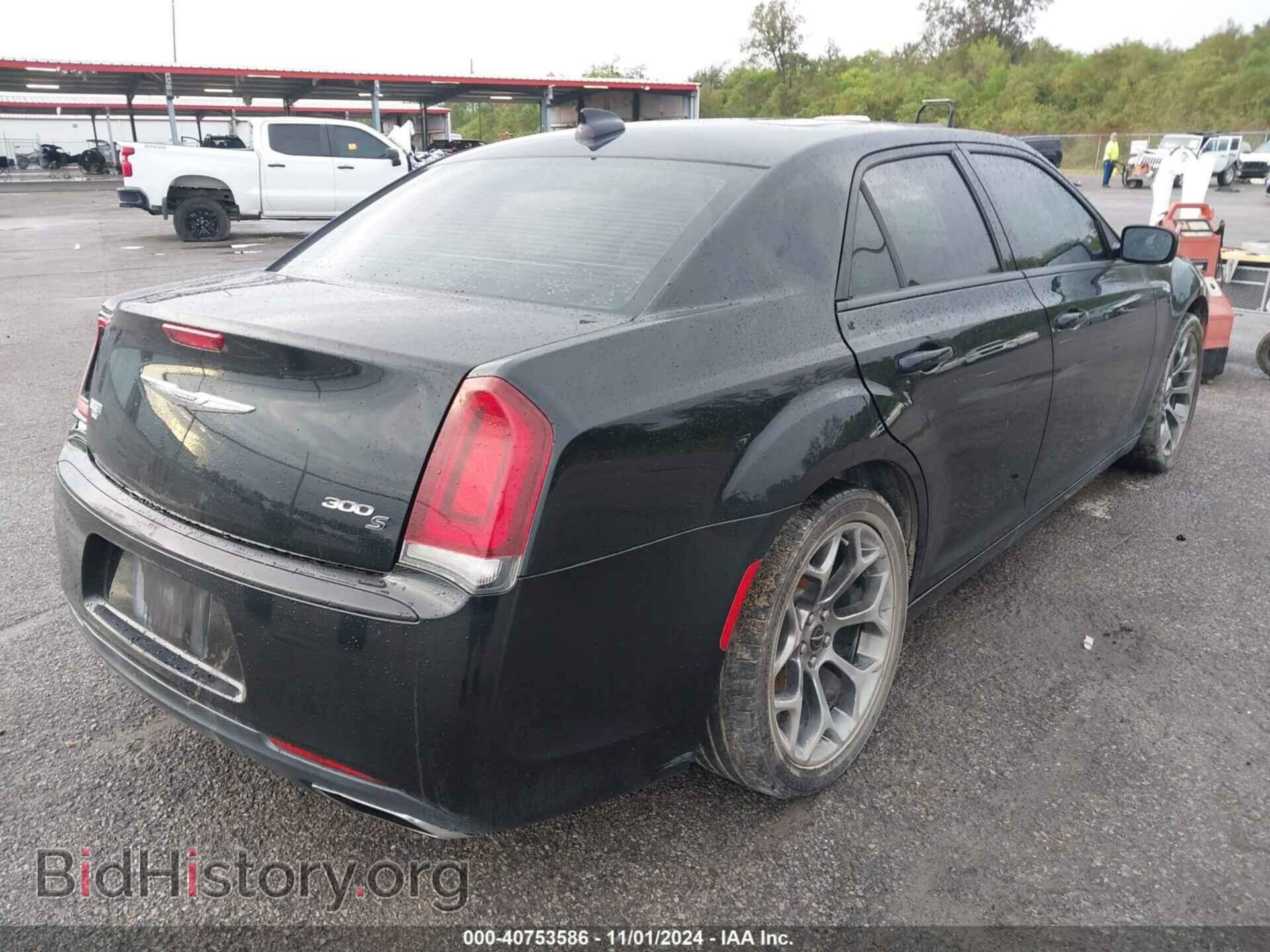 2016 CHRYSLER 300 - VIN: 2C3CCABGXGH295204 - Фото 4