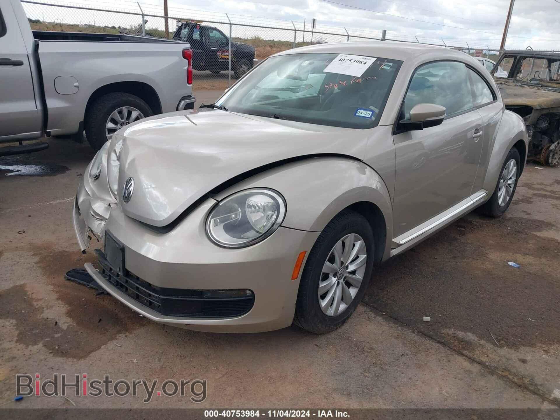 2012 VOLKSWAGEN BEETLE - VIN: 3VWJP7AT3CM640140 - Фото 2