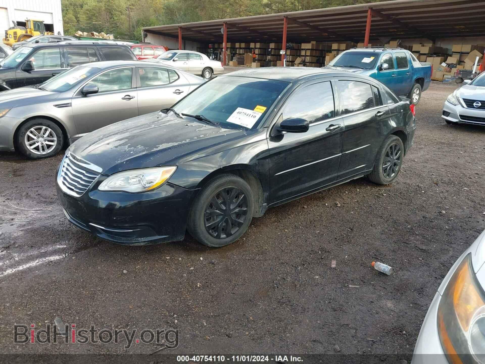 2012 CHRYSLER 200 - VIN: 1C3CCBAB6CN208413 - Фото 2