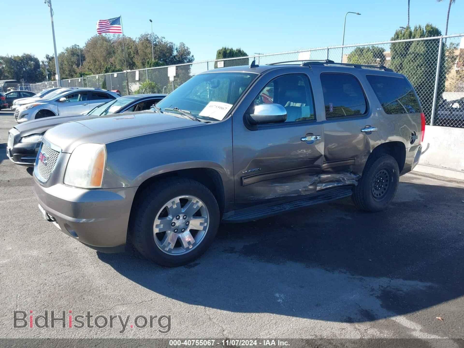 2011 GMC YUKON - VIN: 1GKS1CE09BR202922 - Фото 2