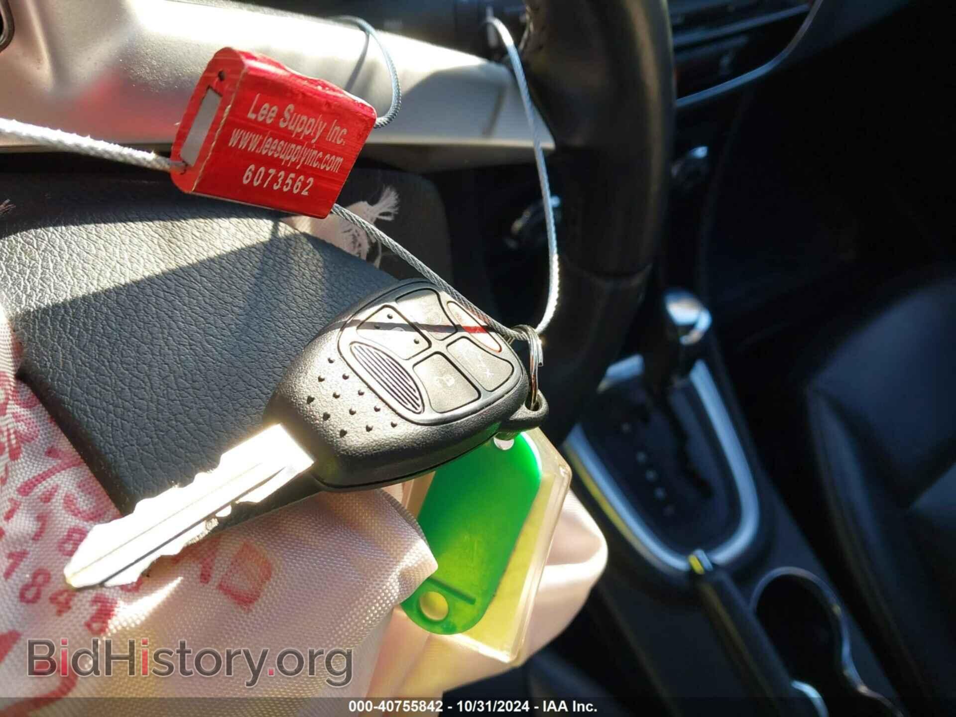 2012 CHRYSLER 200 - VIN: 1C3CCBCB3CN306487 - Фото 11