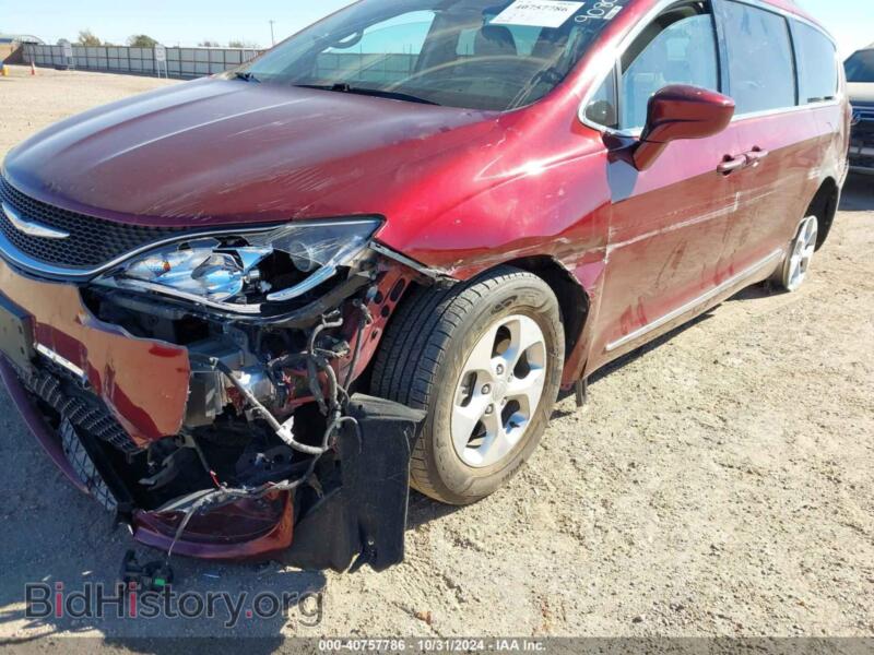 2017 Chrysler PACIFICA (VIN 2C4RC1EG5HR539080) — photo 6 of 16