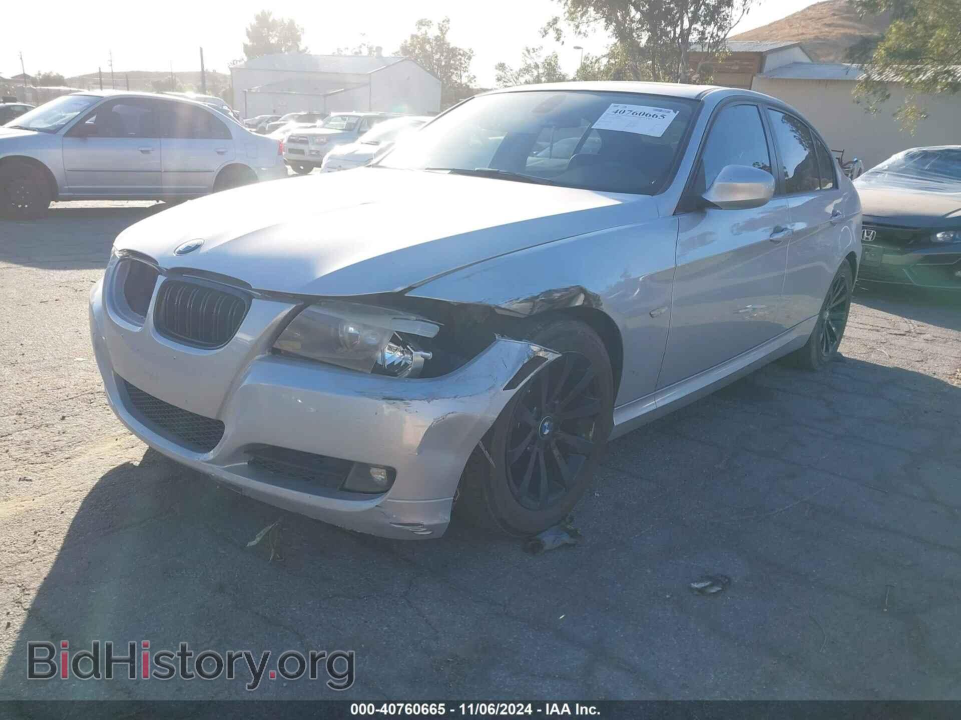2011 BMW 328I - VIN: WBAPH5C56BF093728 - Фото 2