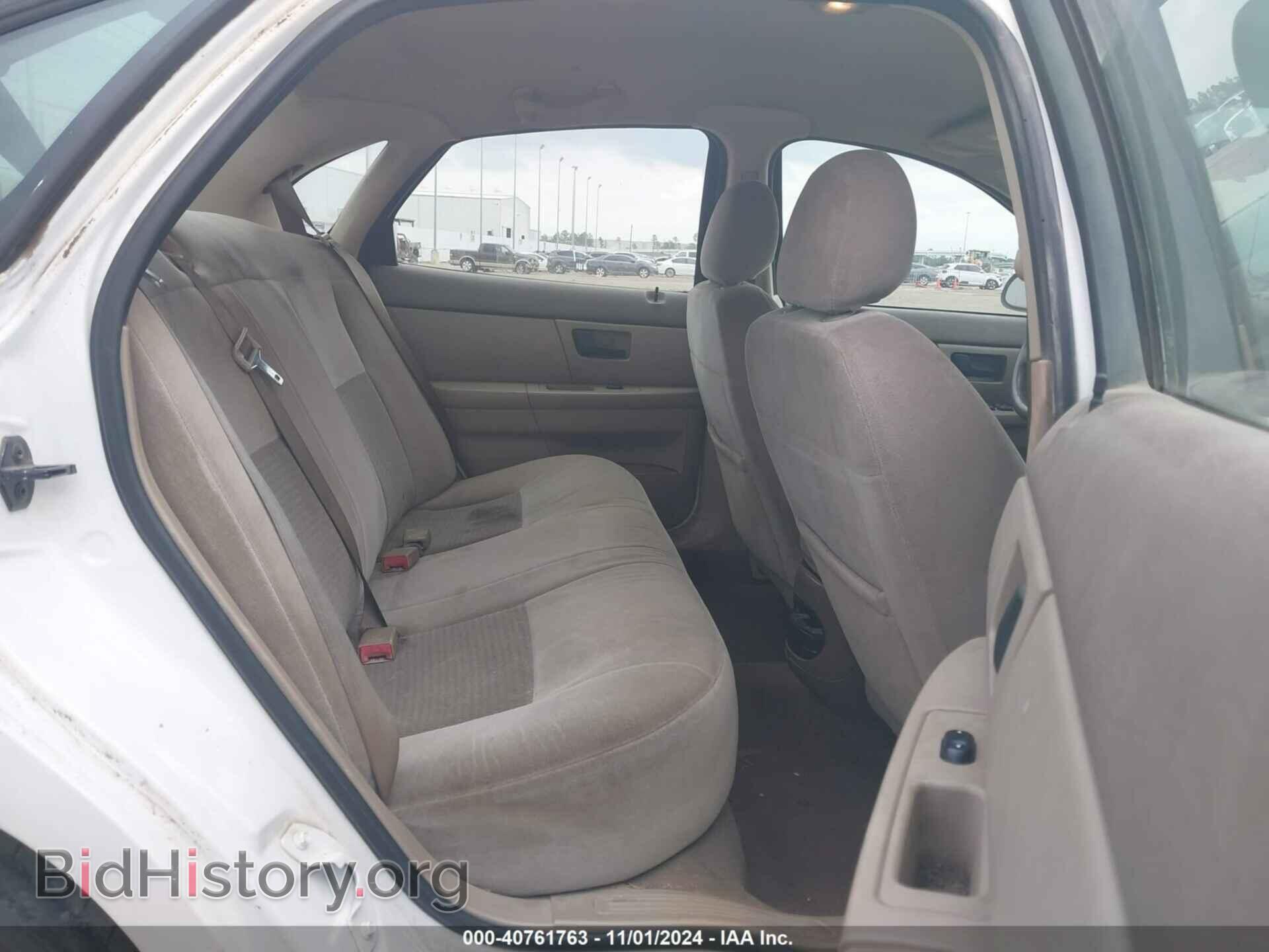 2006 FORD TAURUS - VIN: 1FAFP53U16A213825 - Фото 8