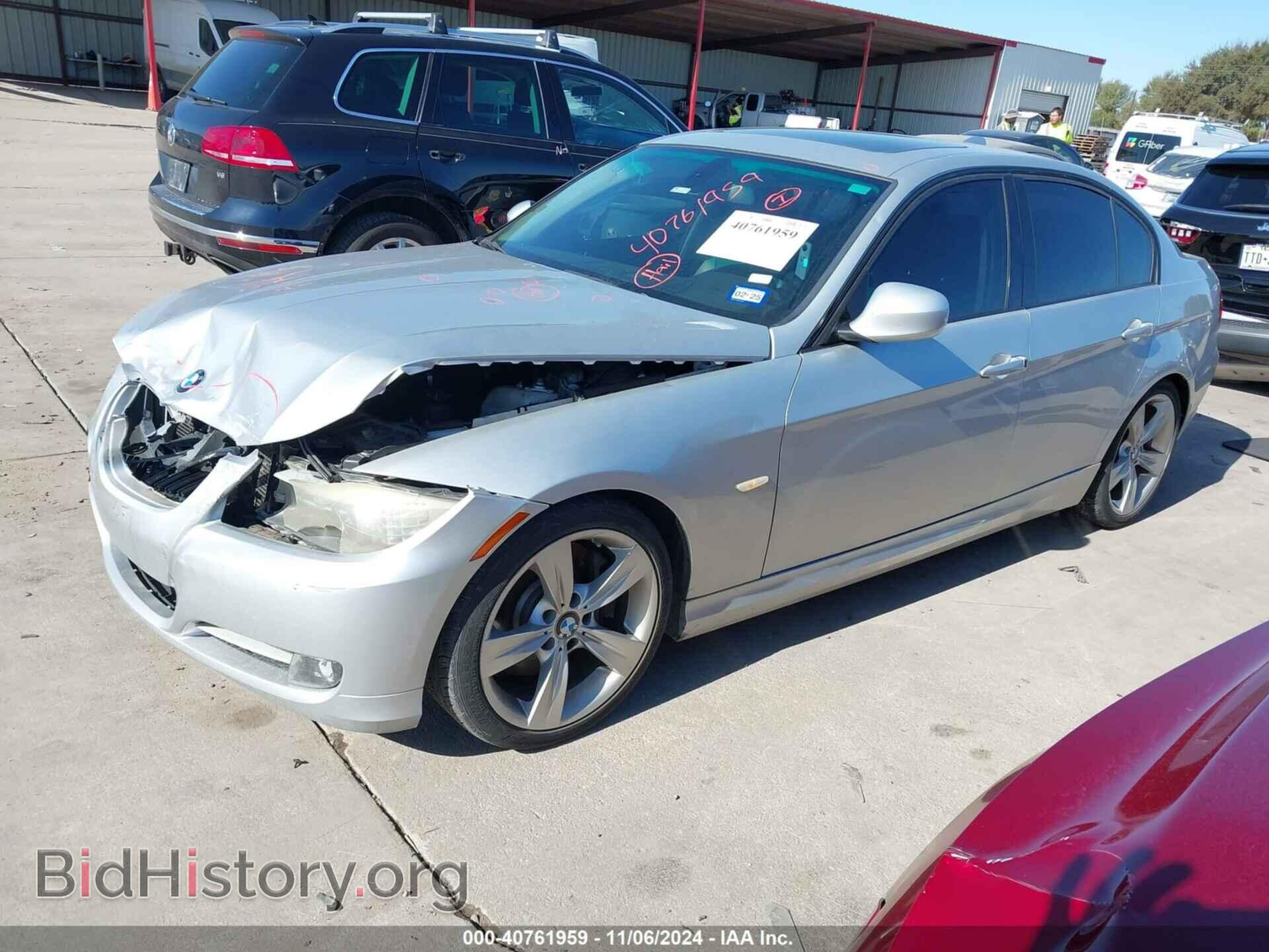 2011 BMW 335I - VIN: WBAPM5C57BE435575 - Фото 2