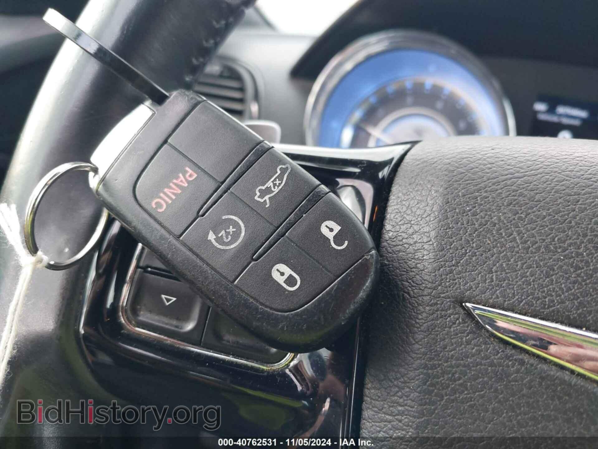 2014 CHRYSLER 300 - VIN: 2C3CCAGG1EH323140 - Photo 11