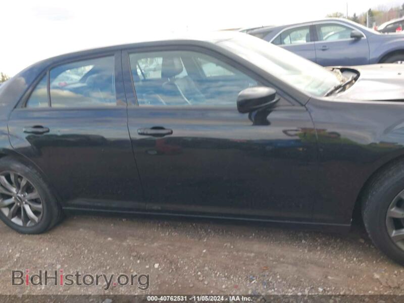 2014 Chrysler 300 (VIN 2C3CCAGG1EH323140) — photo 13 of 16