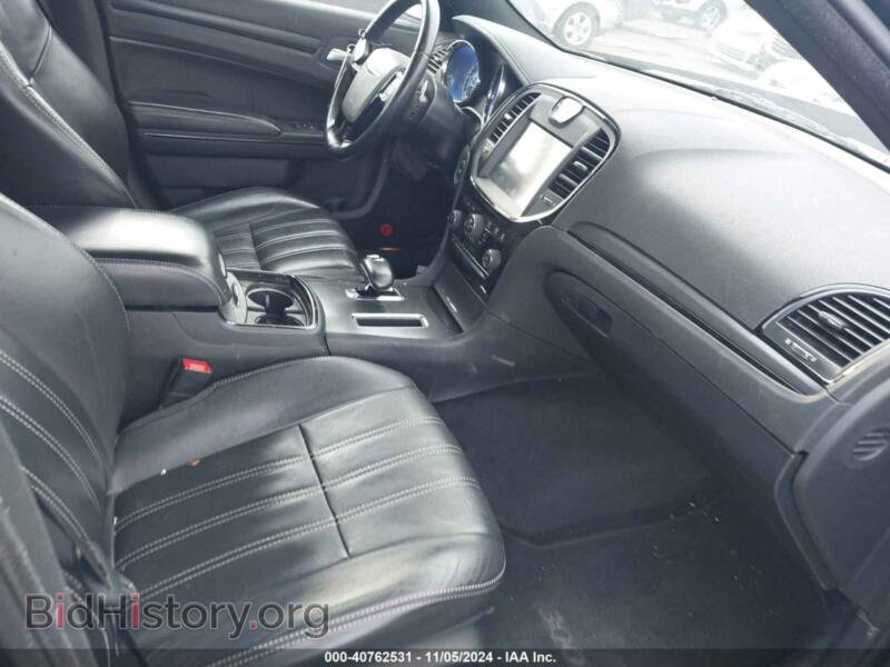 2014 Chrysler 300 (VIN 2C3CCAGG1EH323140) — photo 5 of 16